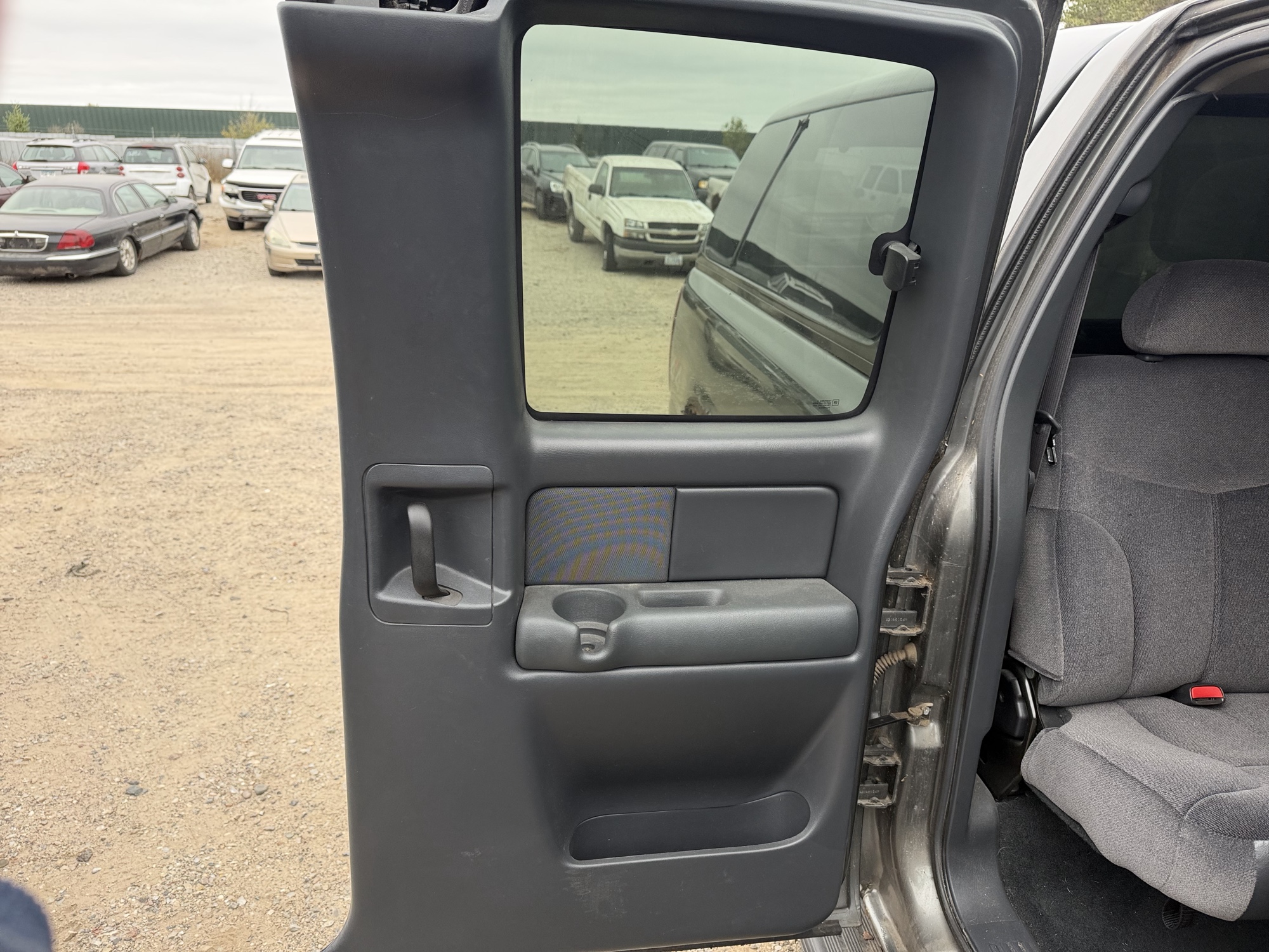 2002 gmc sierra-1500 sl-ext.-cab-short-bed-4wd with 83587 miles for sale near Elk River, Minnesota 106764_30_pass_rear_door_panel.jpg