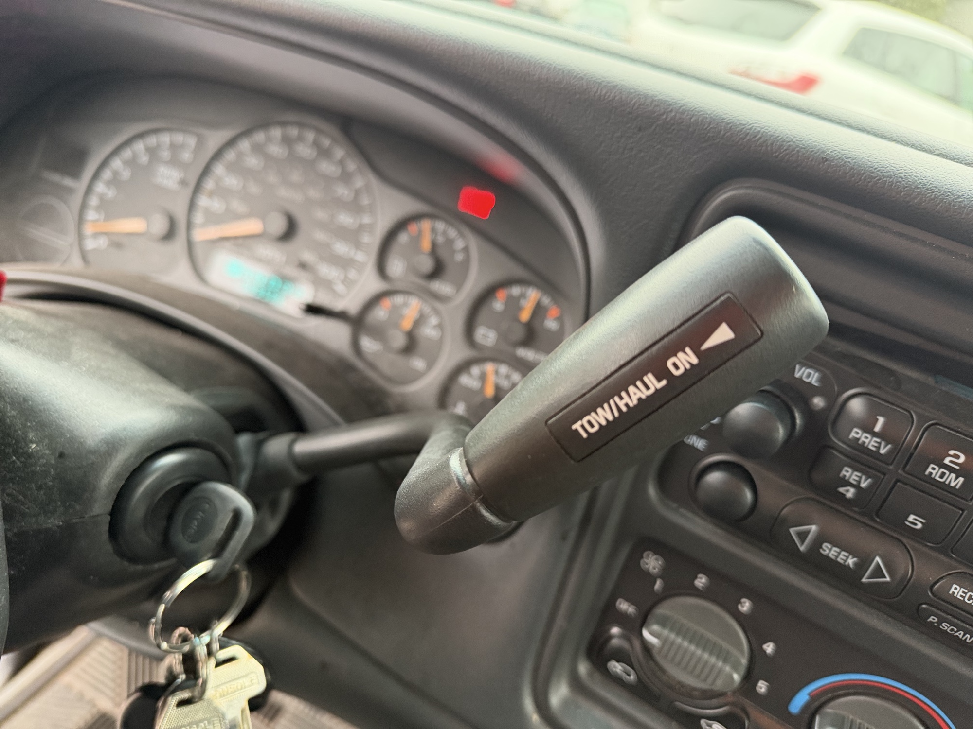 2002 gmc sierra-1500 sl-ext.-cab-short-bed-4wd with 83587 miles for sale near Elk River, Minnesota 106764_41_shifter.jpg