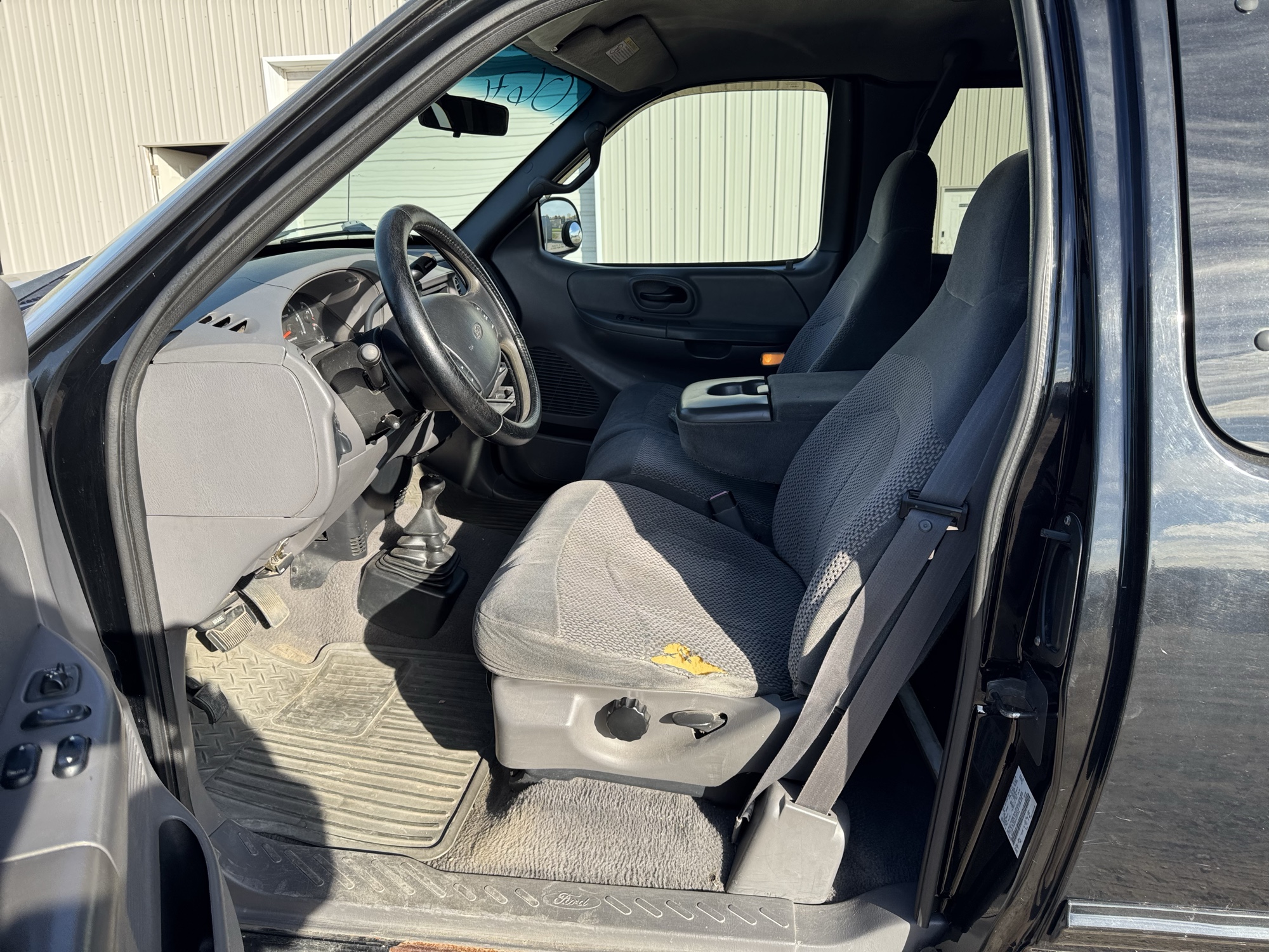 1999 ford f-150 ws-supercab-short-bed-4wd with 245575 miles for sale near Elk River, Minnesota 106765_22_driver_seat.jpg