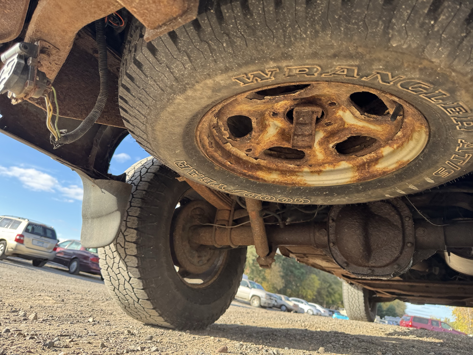 1999 ford f-150 ws-supercab-short-bed-4wd with 245575 miles for sale near Elk River, Minnesota 106765_27_spare_tire.jpg