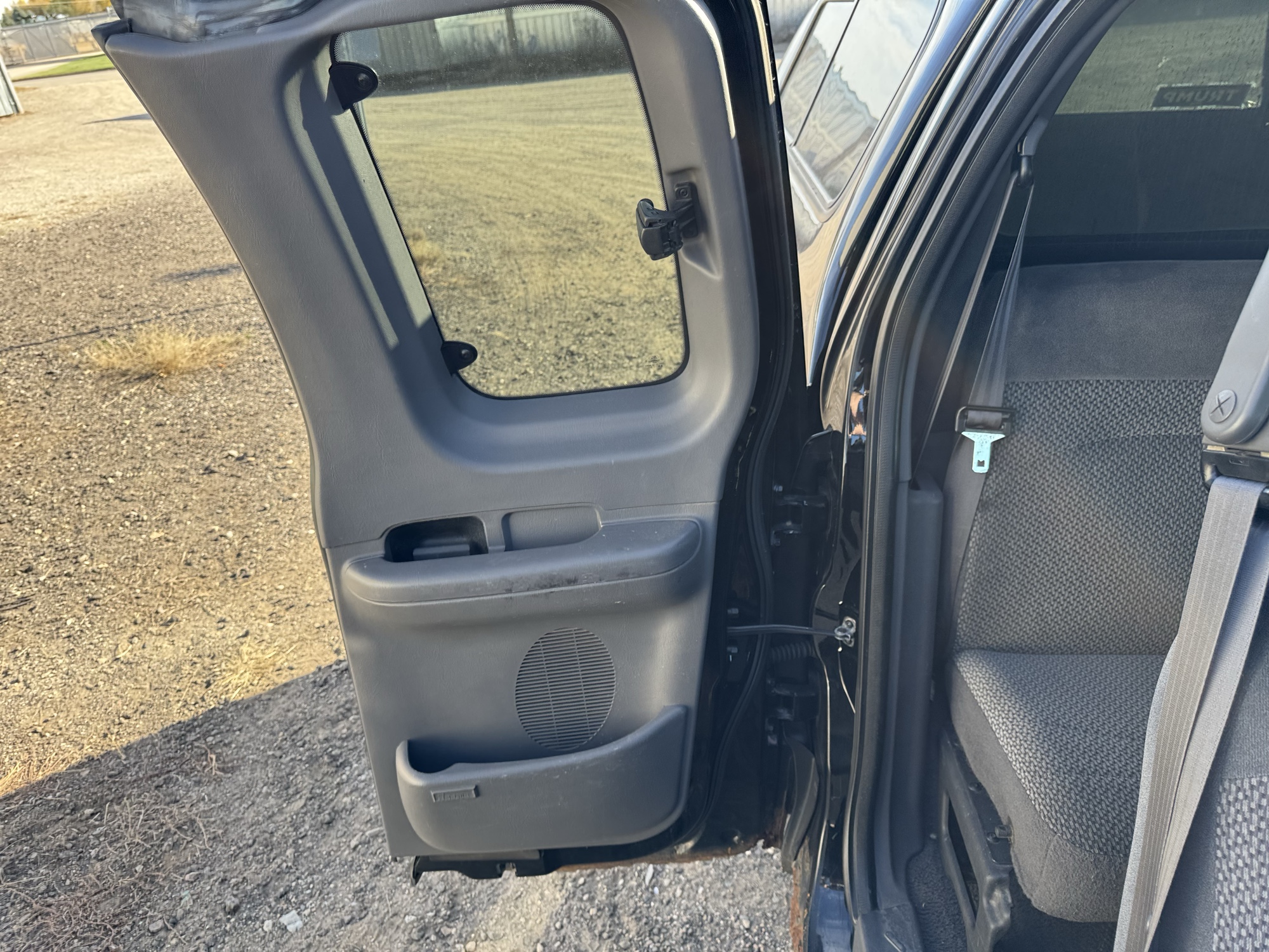 1999 ford f-150 ws-supercab-short-bed-4wd with 245575 miles for sale near Elk River, Minnesota 106765_30_pass_rear_door_panel.jpg