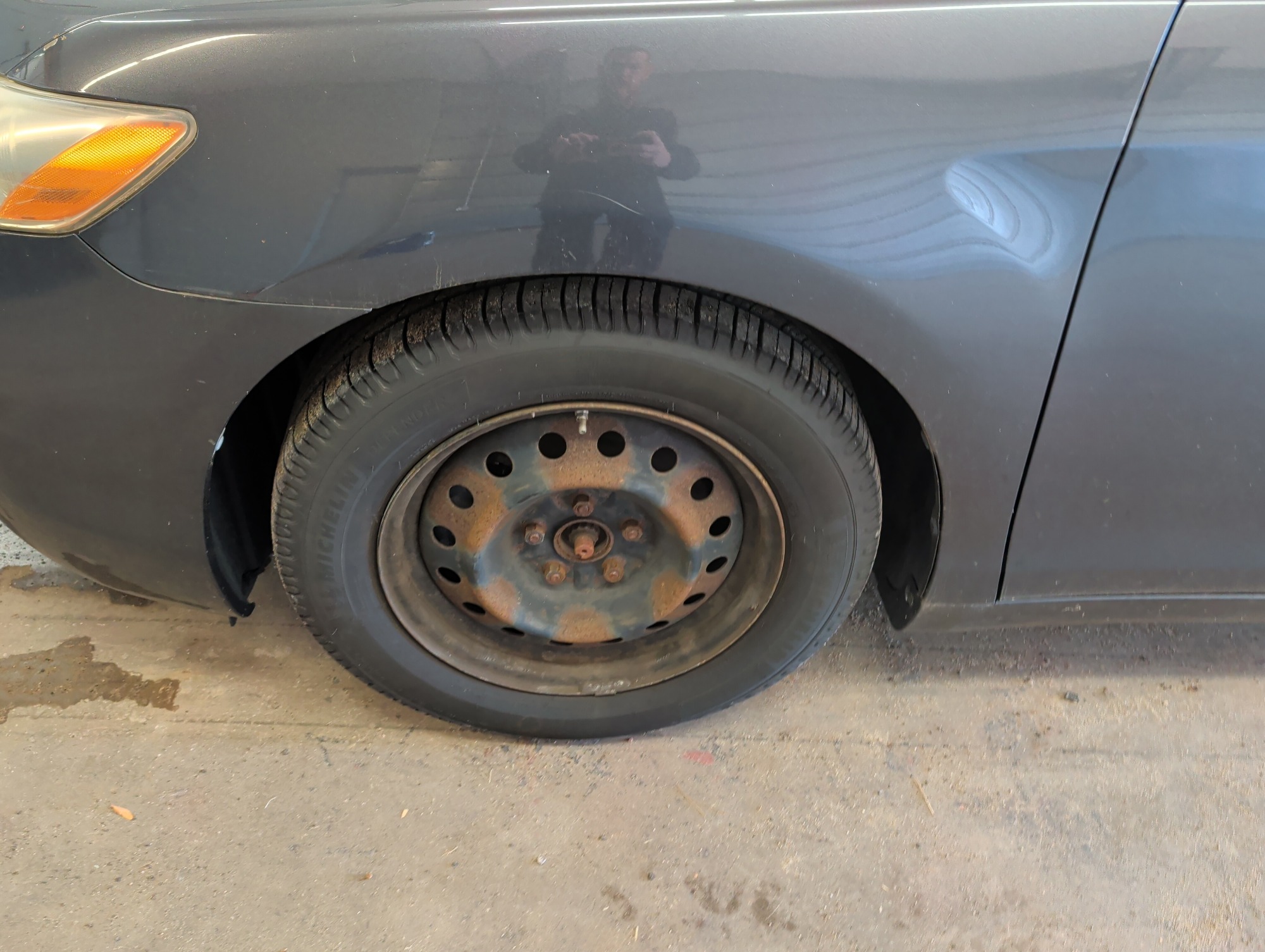 2008 toyota camry ce-5-spd-at with 164977 miles for sale near Elk River, Minnesota 106766_12_drv_front_wheel.jpg