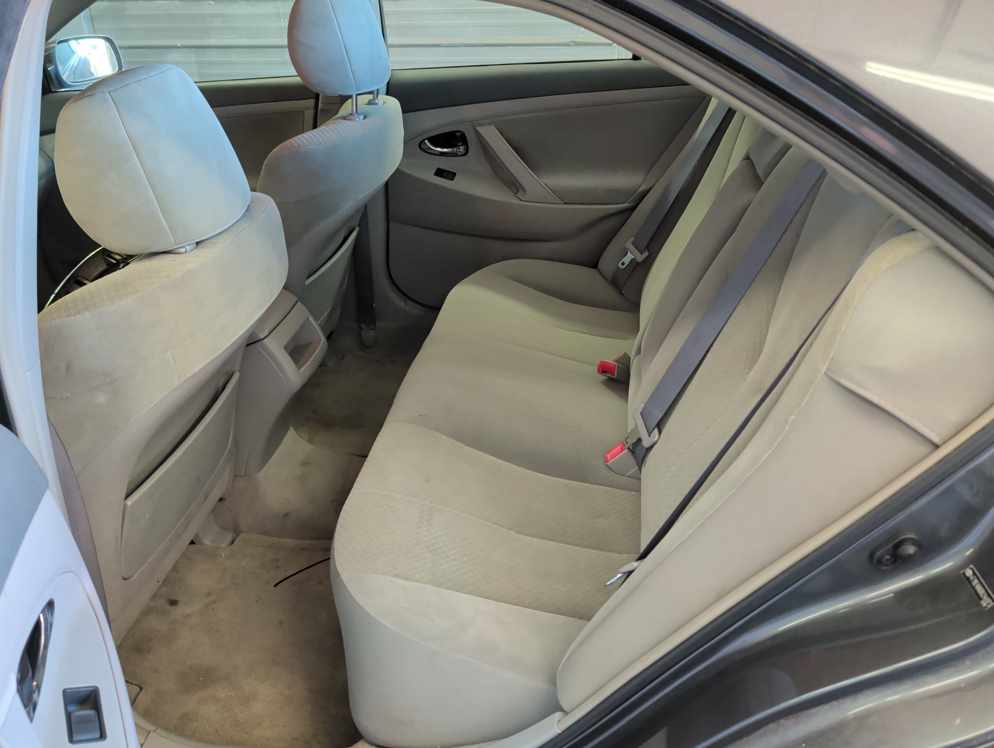 2008 toyota camry ce-5-spd-at with 164977 miles for sale near Elk River, Minnesota 106766_24_drv_rear_seat.jpg