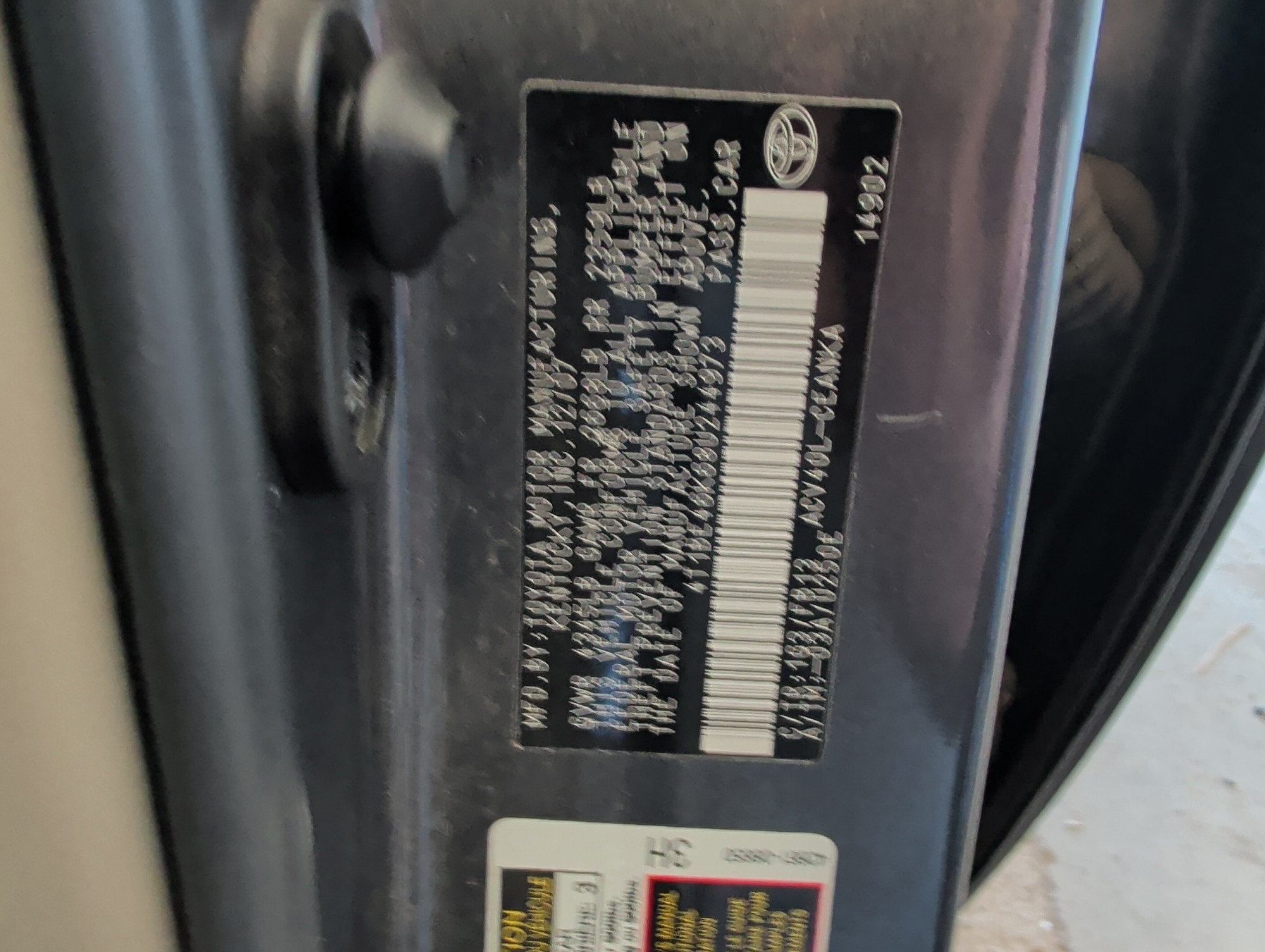 2008 toyota camry ce-5-spd-at with 164977 miles for sale near Elk River, Minnesota 106766_47_door_vin_sticker.jpg