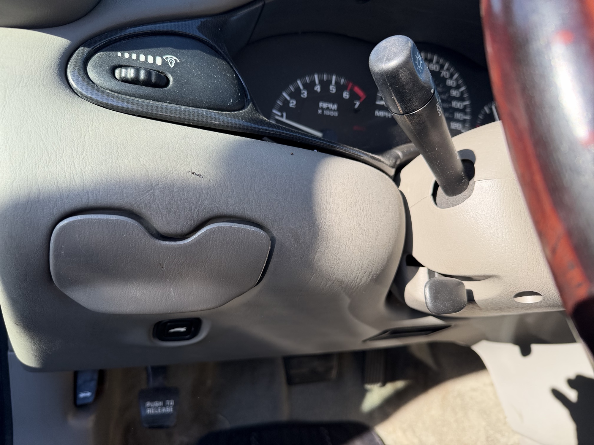 2002 chevrolet malibu base with 82967 miles for sale near Elk River, Minnesota 106767_37_left_of_steering_wheel.jpg