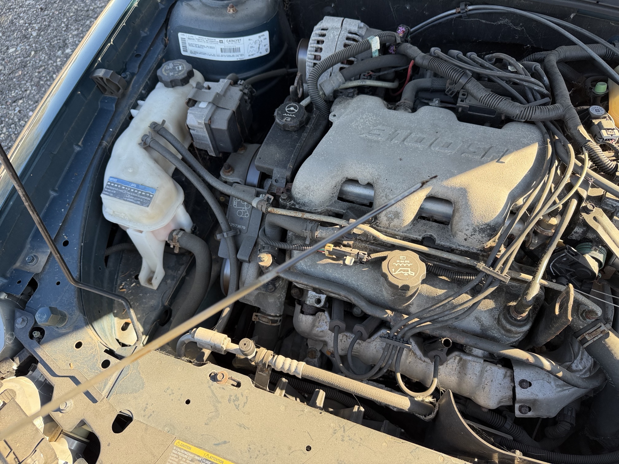2002 chevrolet malibu base with 82967 miles for sale near Elk River, Minnesota 106767_50_oil_dipstick.jpg