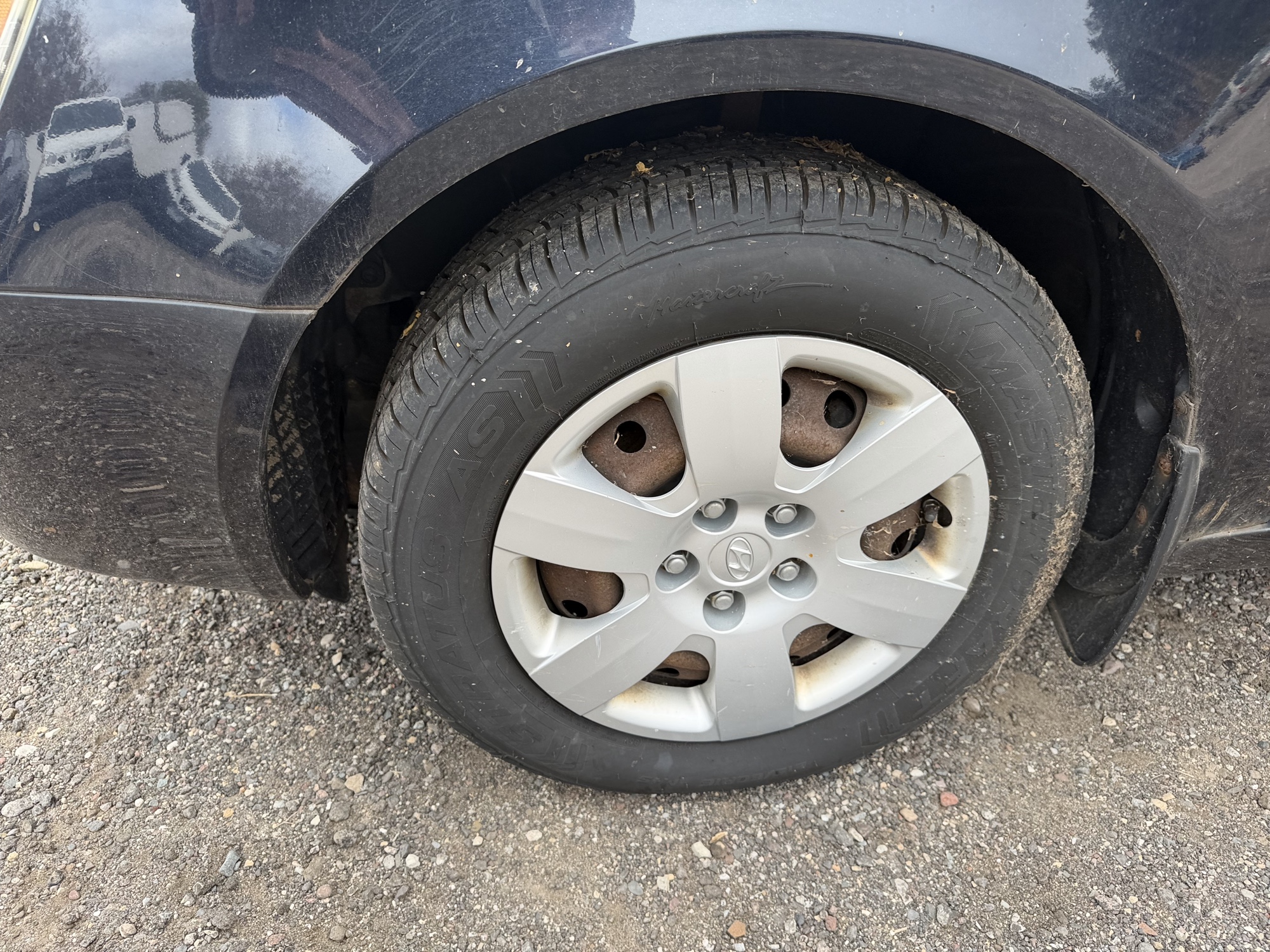 2008 hyundai sonata gls with 152426 miles for sale near Elk River, Minnesota 106768_12_drv_front_wheel.jpg