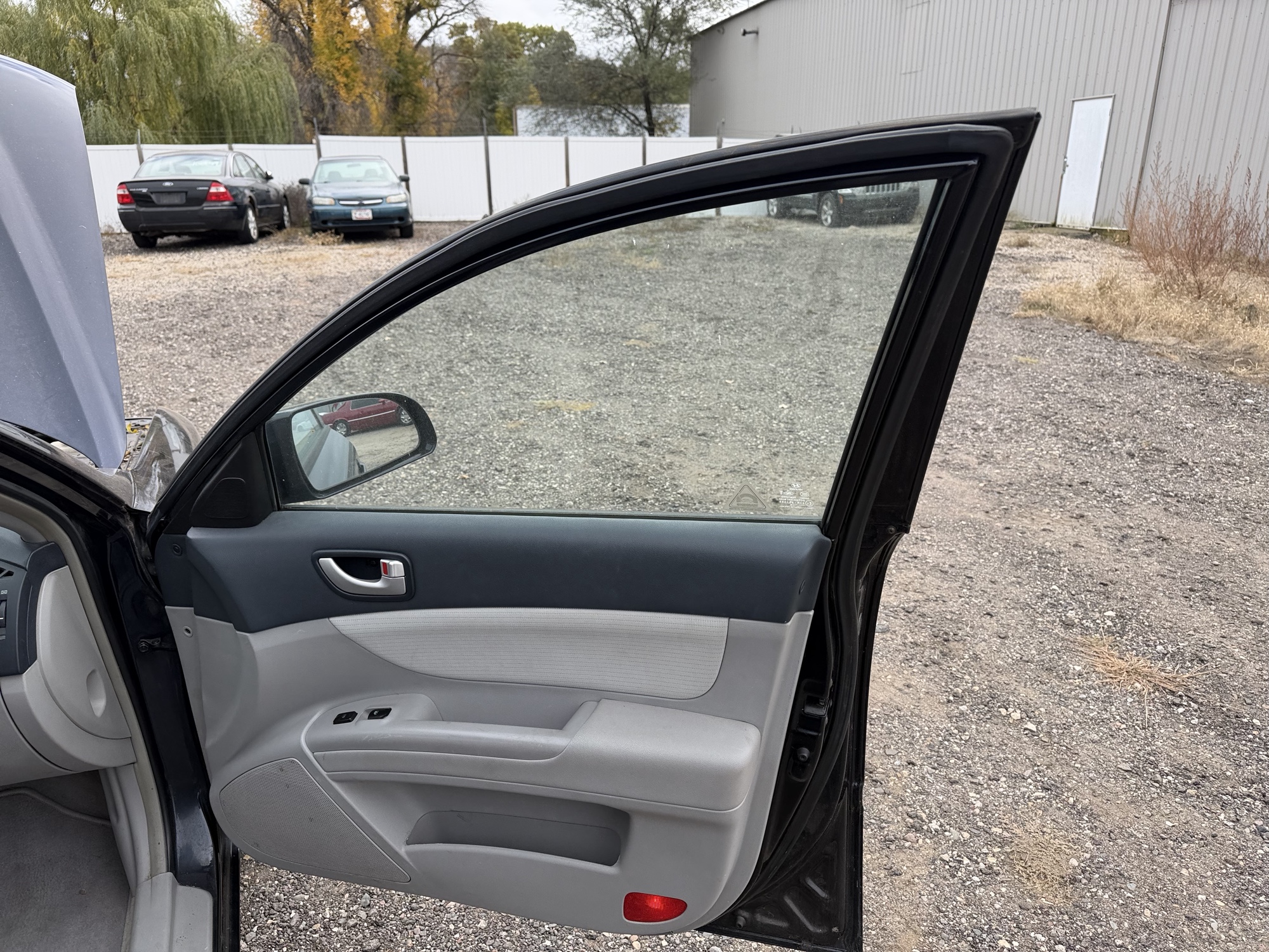 2008 hyundai sonata gls with 152426 miles for sale near Elk River, Minnesota 106768_32_passenger_door_panel.jpg