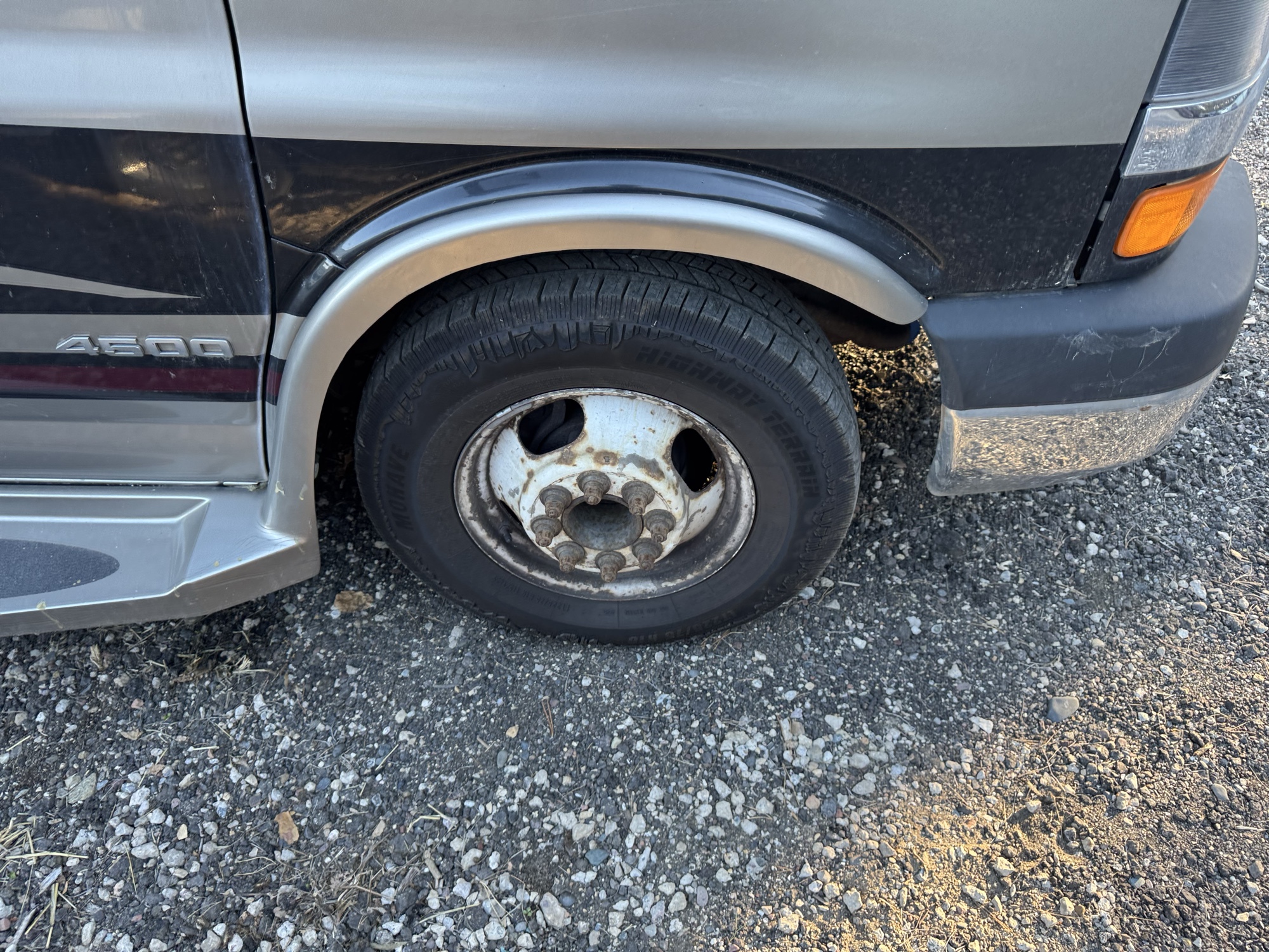 2012 chevrolet express g4500 with 167265 miles for sale near Elk River, Minnesota 106769_15_front_pass_wheel.jpg