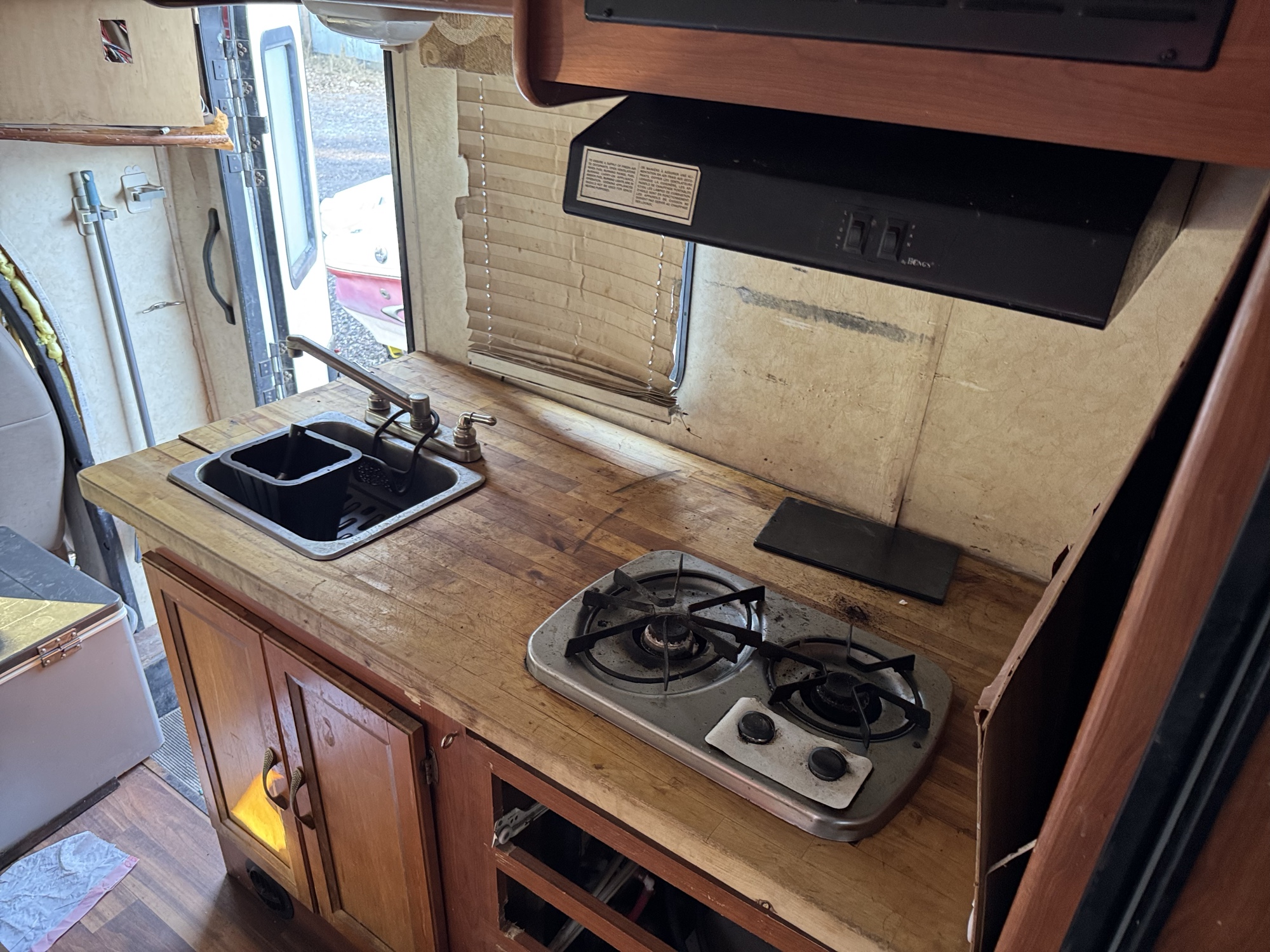 2012 chevrolet express g4500 with 167265 miles for sale near Elk River, Minnesota 106769_28_pass_rear_seat.jpg