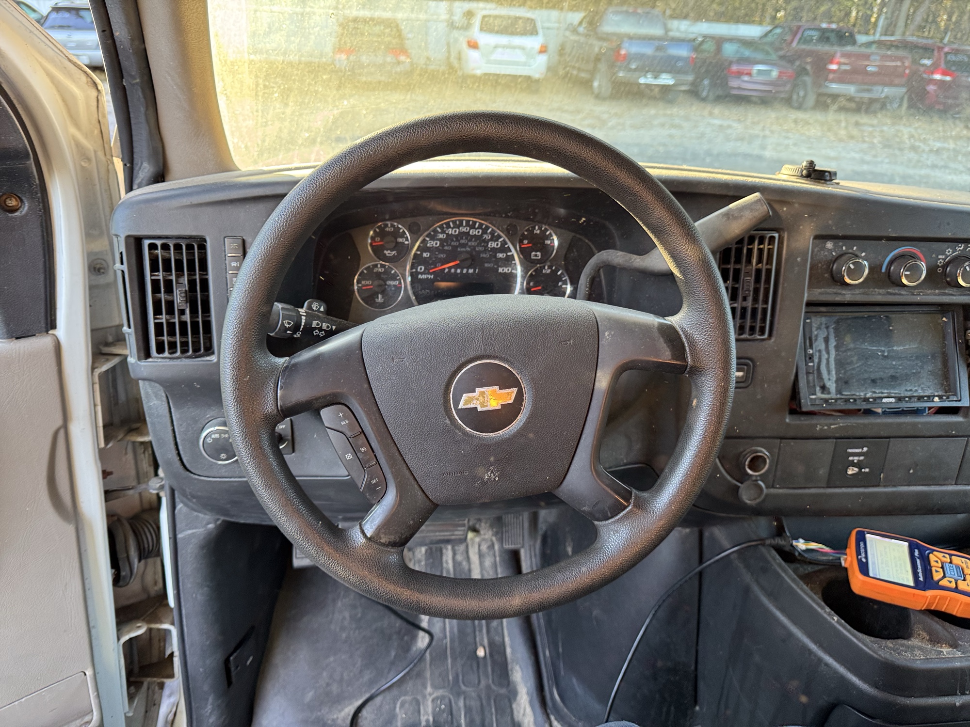 2012 chevrolet express g4500 with 167265 miles for sale near Elk River, Minnesota 106769_36_steering_wheel.jpg