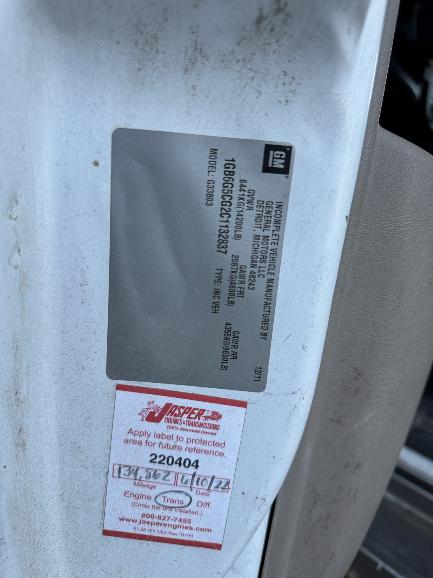 2012 chevrolet express g4500 with 167265 miles for sale near Elk River, Minnesota 106769_47_door_vin_sticker.jpg
