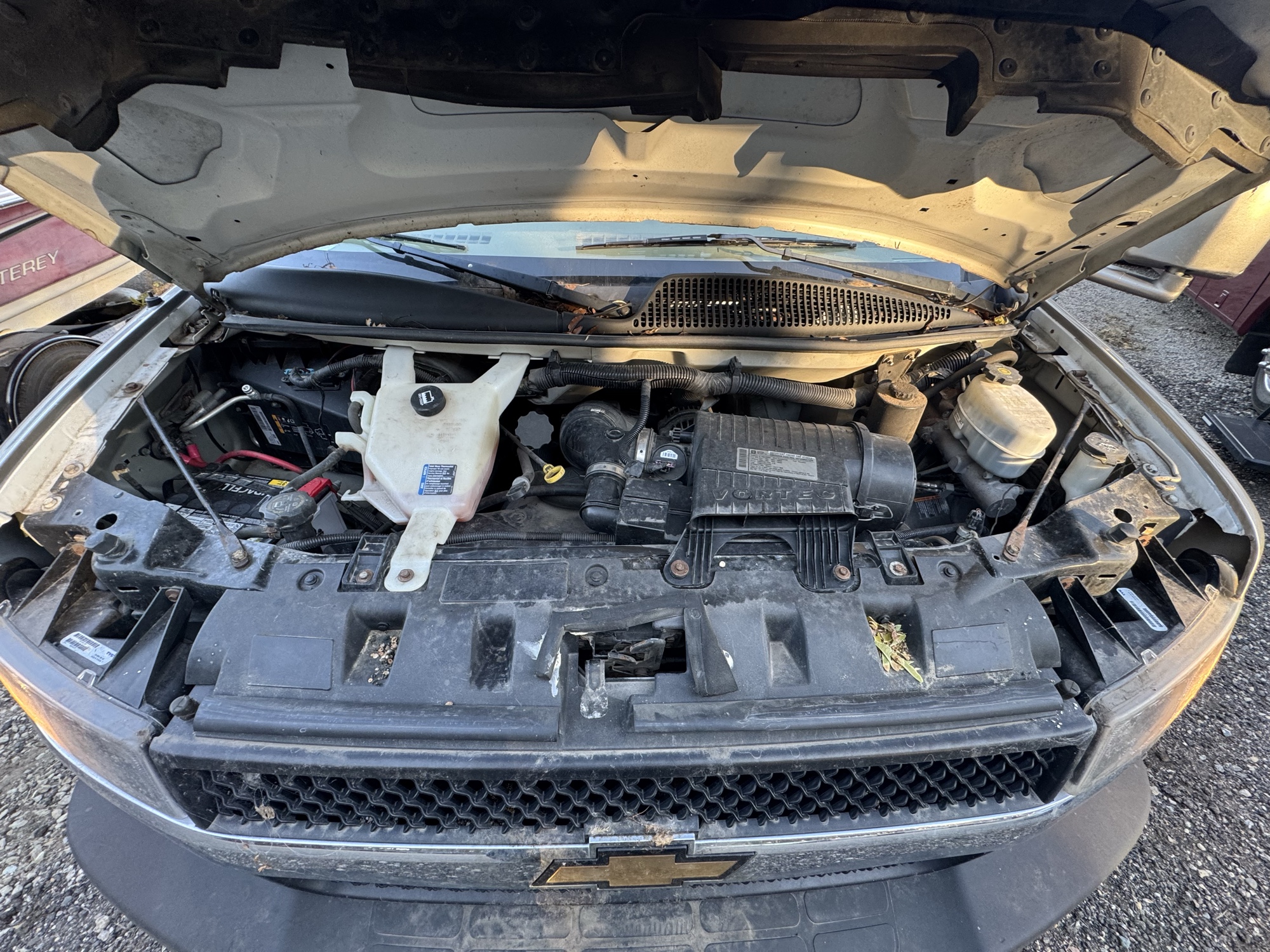 2012 chevrolet express g4500 with 167265 miles for sale near Elk River, Minnesota 106769_49_engine_bay.jpg