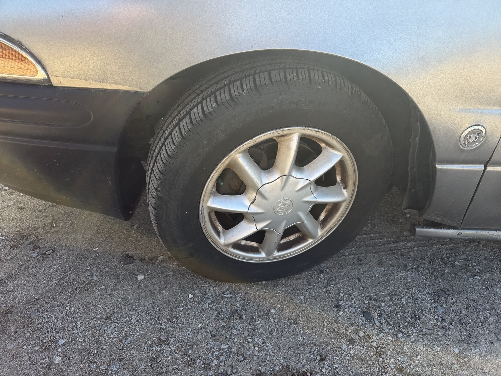2004 buick lesabre custom with 158356 miles for sale near Elk River, Minnesota 106770_12_drv_front_wheel.jpg