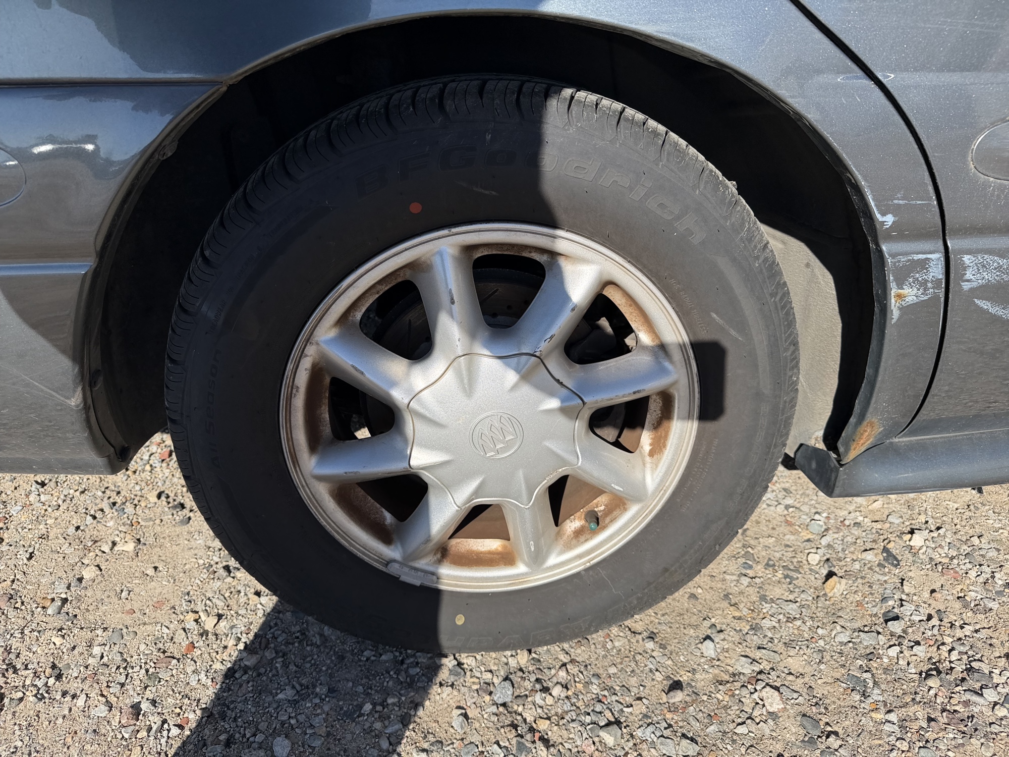 2004 buick lesabre custom with 158356 miles for sale near Elk River, Minnesota 106770_14_rear_pass_wheel.jpg
