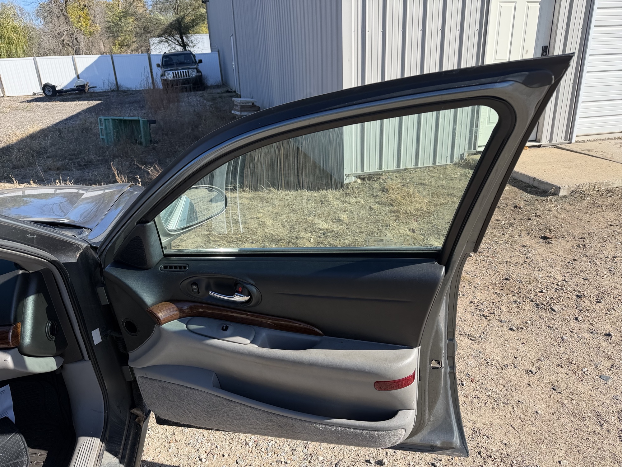 2004 buick lesabre custom with 158356 miles for sale near Elk River, Minnesota 106770_32_passenger_door_panel.jpg