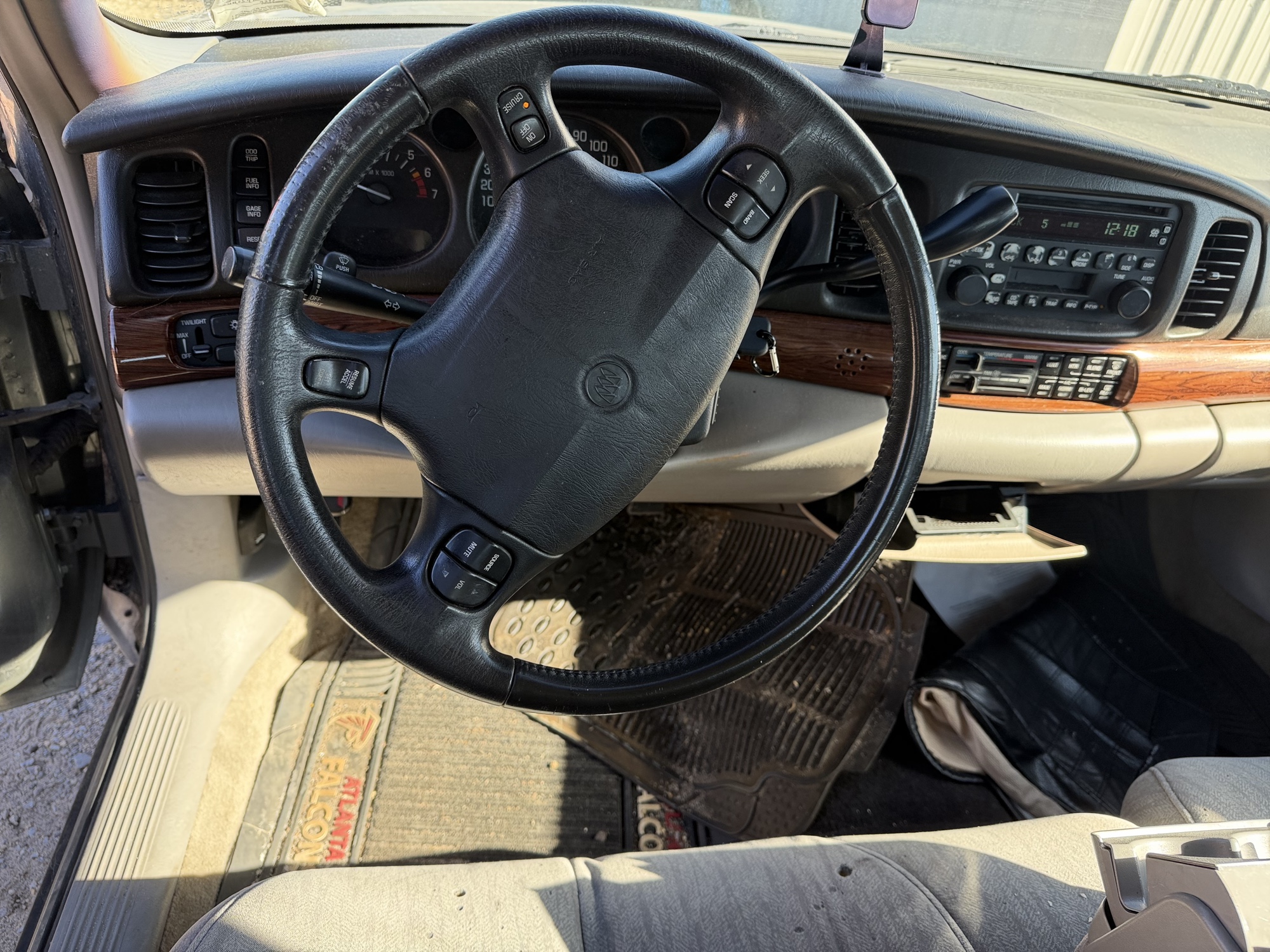 2004 buick lesabre custom with 158356 miles for sale near Elk River, Minnesota 106770_36_steering_wheel.jpg