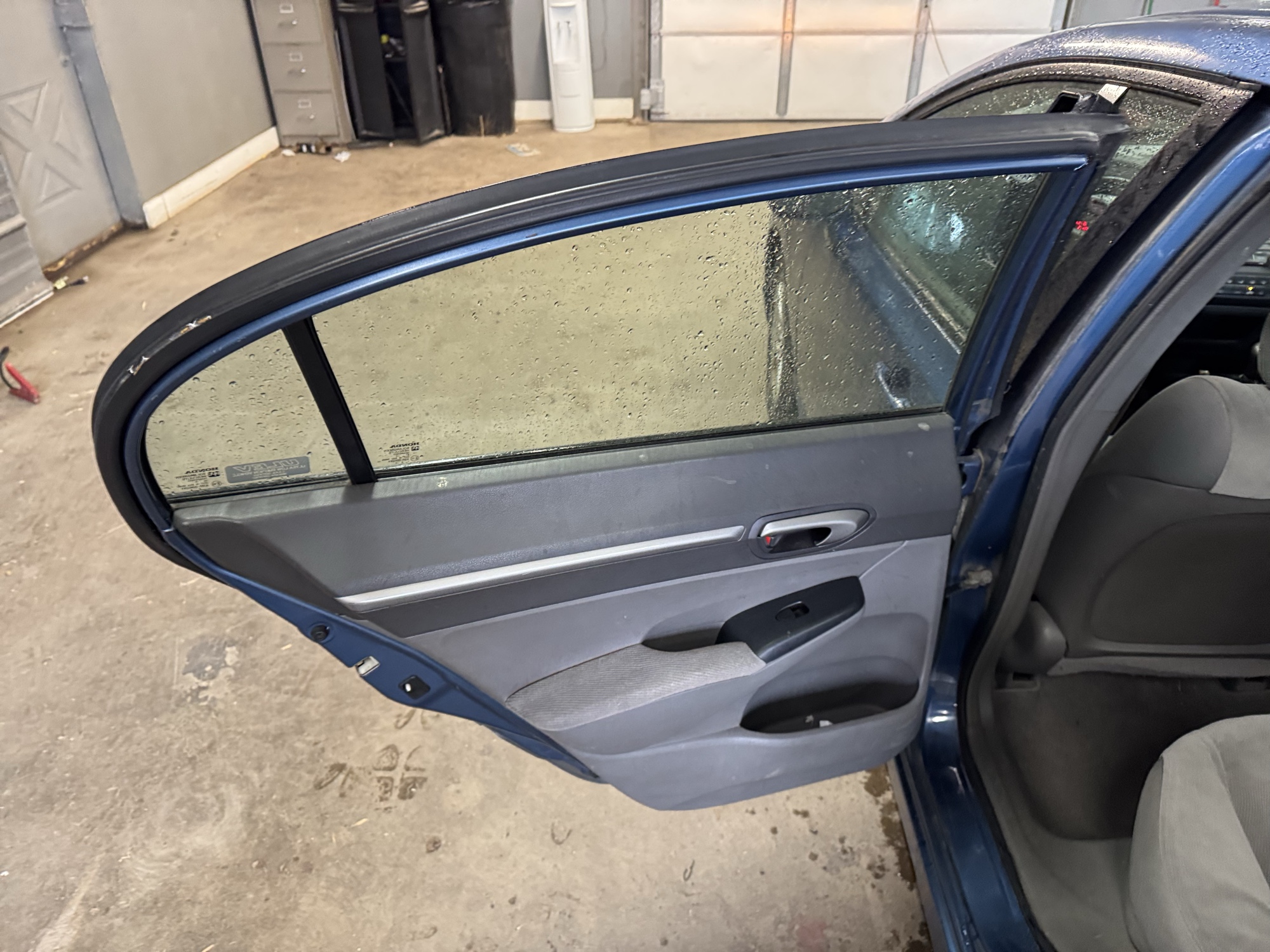 2007 honda civic ex-sedan with 308037 miles for sale near Elk River, Minnesota 106771_25_drv_rear_door_panel.jpg