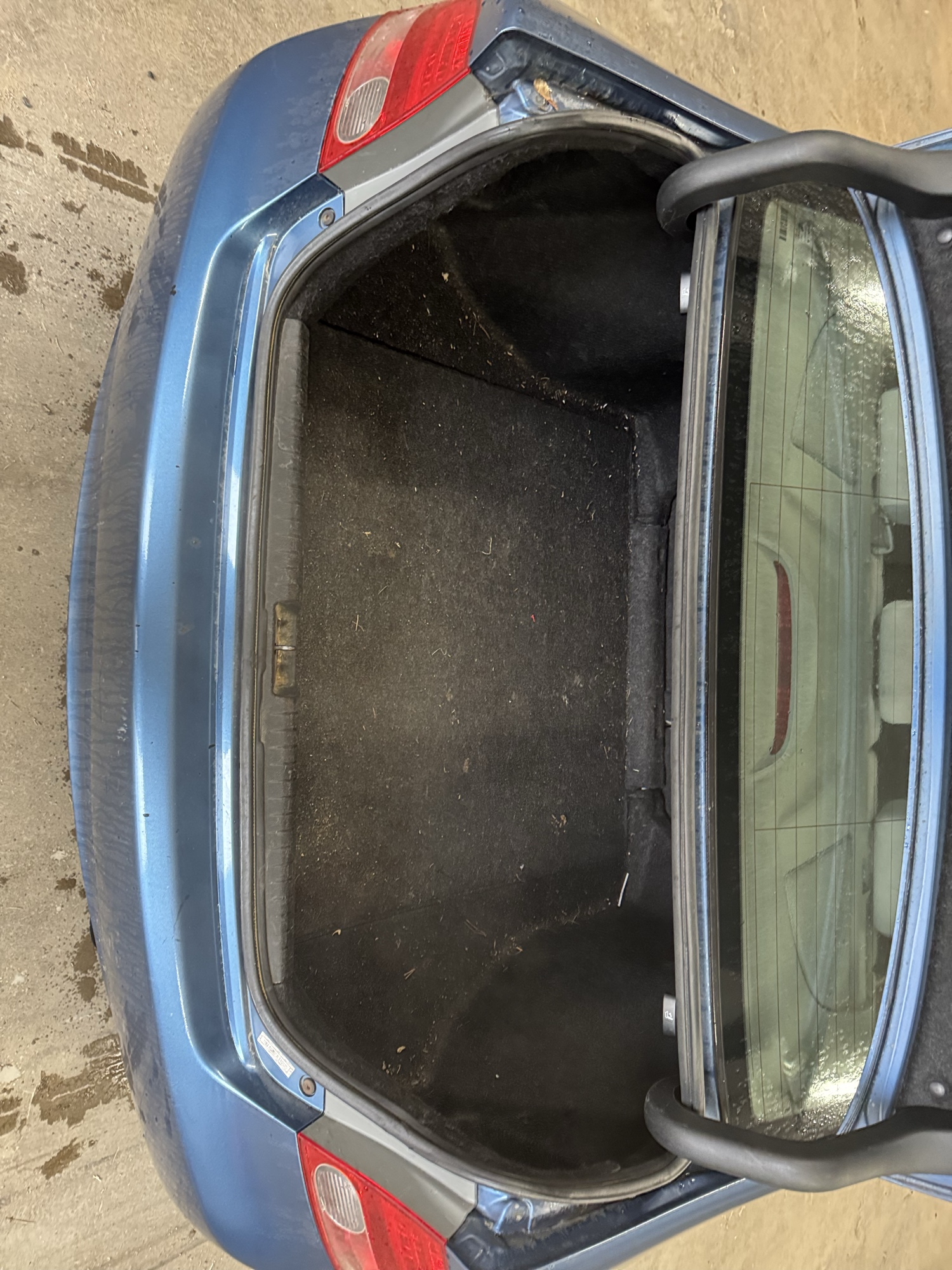 2007 honda civic ex-sedan with 308037 miles for sale near Elk River, Minnesota 106771_26_trunk.jpg