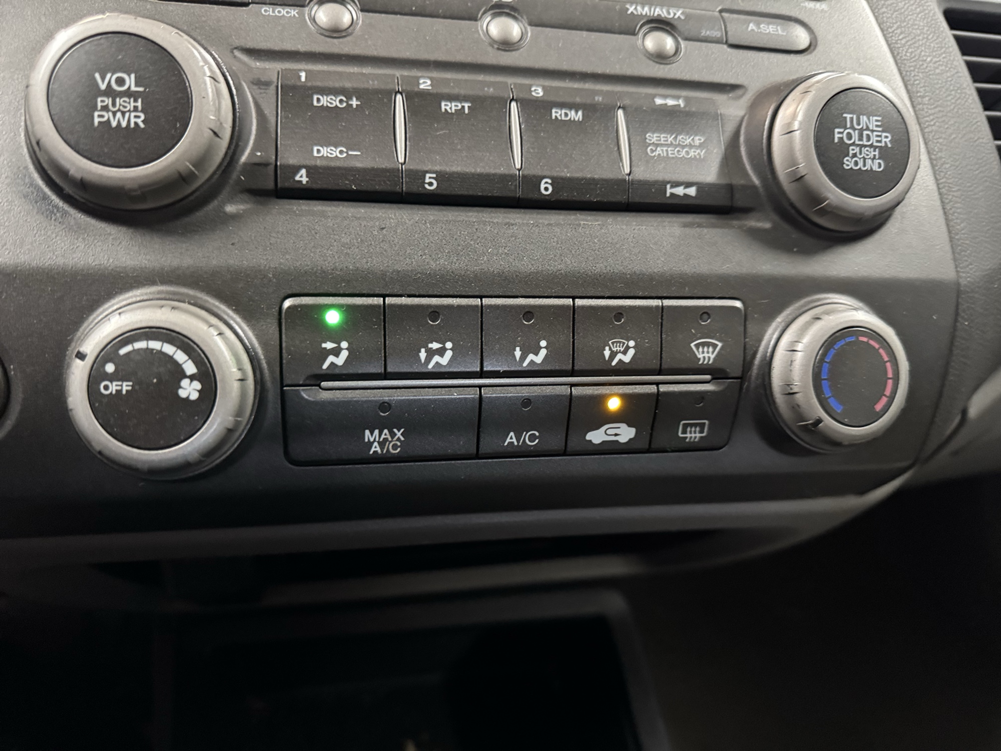 2007 honda civic ex-sedan with 308037 miles for sale near Elk River, Minnesota 106771_40_climate_control.jpg