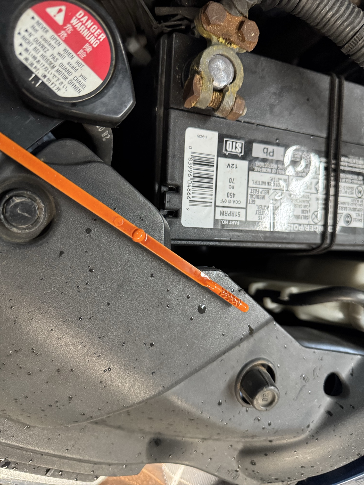 2007 honda civic ex-sedan with 308037 miles for sale near Elk River, Minnesota 106771_50_oil_dipstick.jpg
