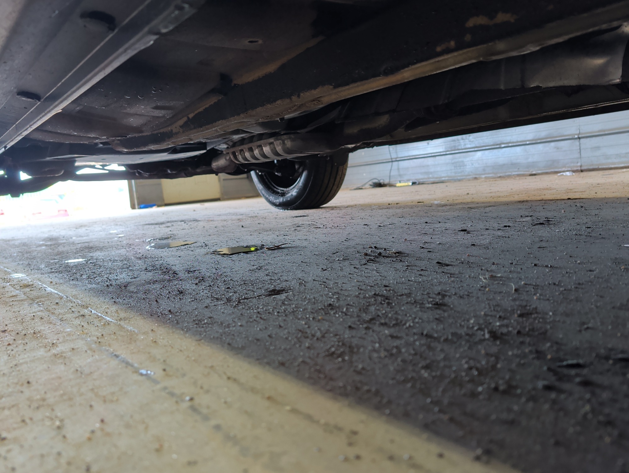 2008 subaru outback base with 143643 miles for sale near Elk River, Minnesota 106773_21_undercar_pass_side.jpg