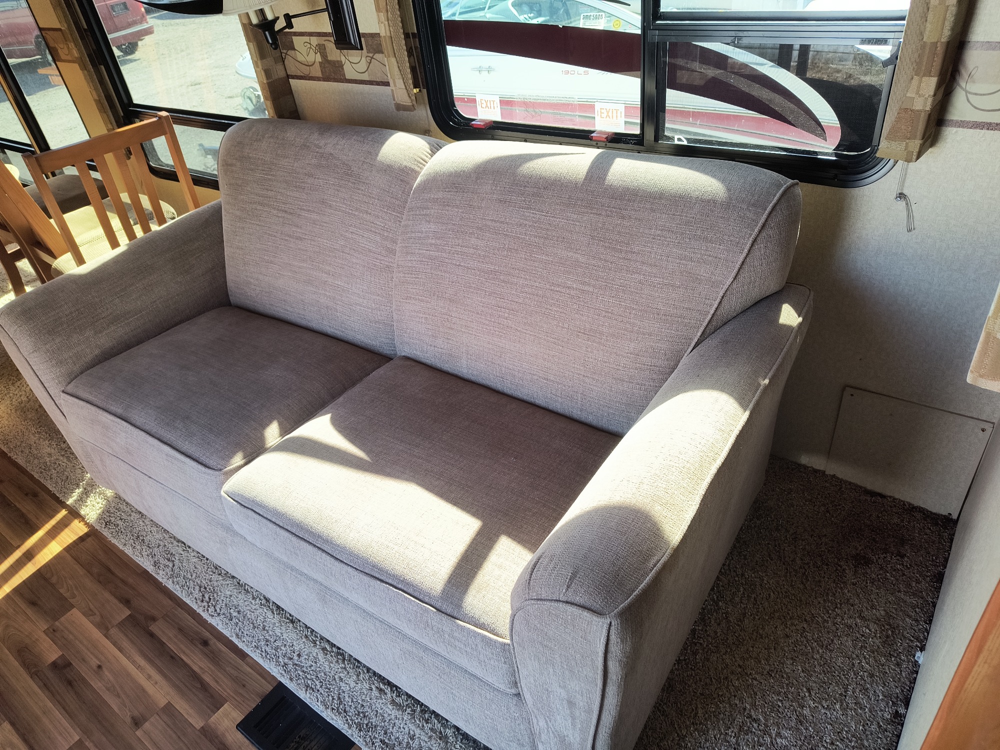 2011 forest-river trl - for sale near Elk River, Minnesota 106774_22_driver_seat.jpg