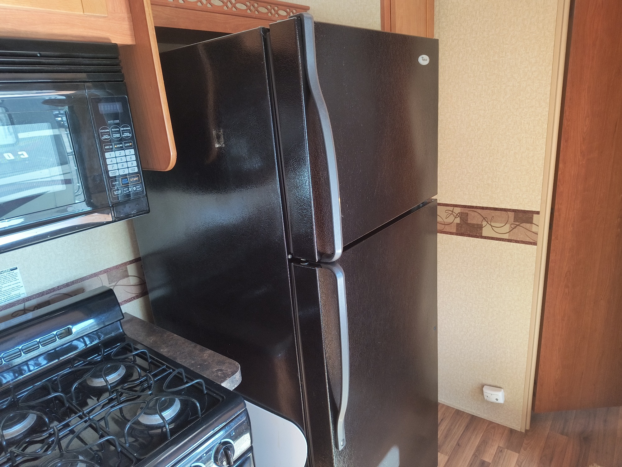 2011 forest-river trl - for sale near Elk River, Minnesota 106774_27_spare_tire.jpg