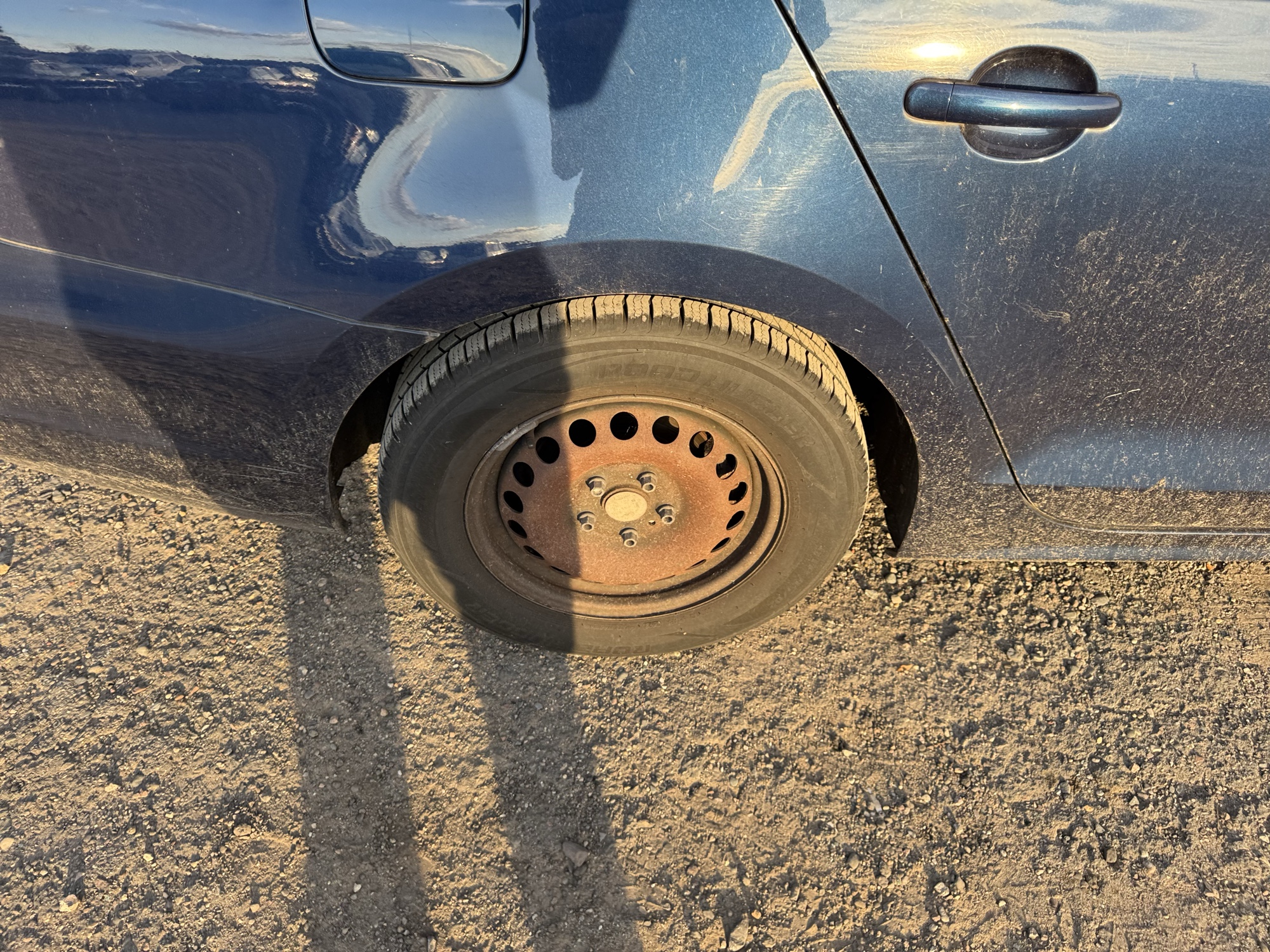 2014 volkswagen jetta s with 161240 miles for sale near Elk River, Minnesota 106775_14_rear_pass_wheel.jpg