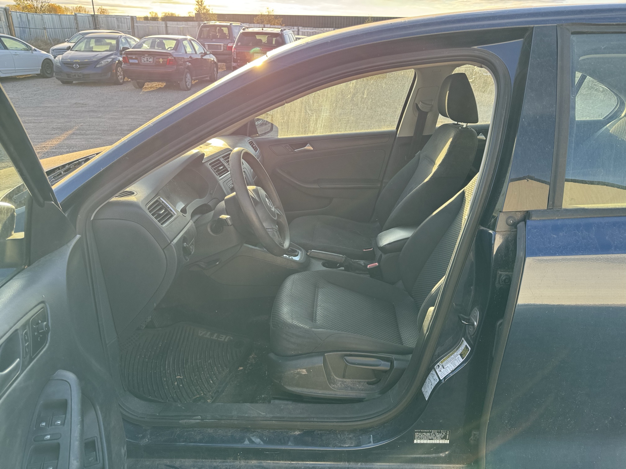 2014 volkswagen jetta s with 161240 miles for sale near Elk River, Minnesota 106775_22_driver_seat.jpg