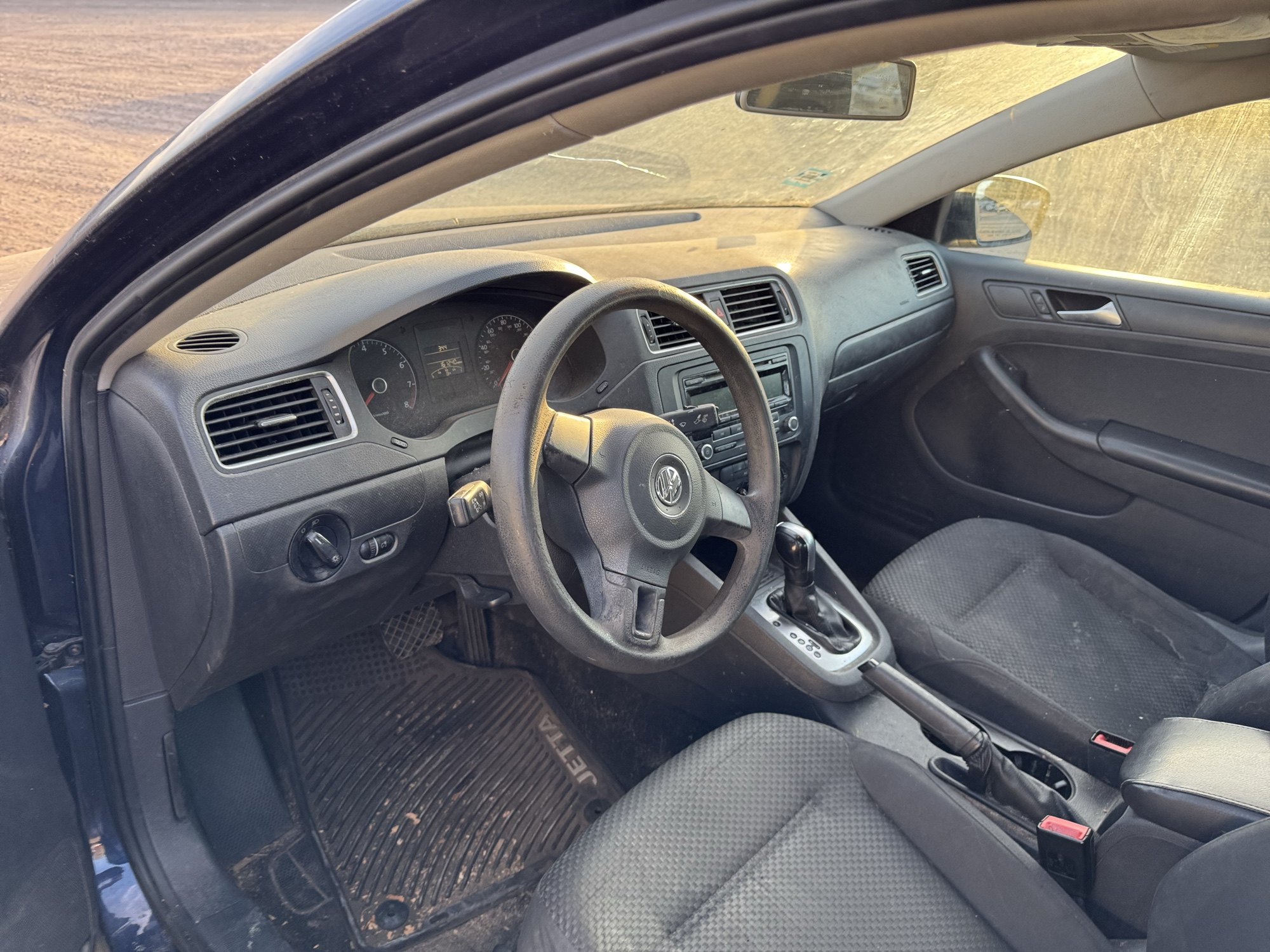 2014 volkswagen jetta s with 161240 miles for sale near Elk River, Minnesota 106775_33_dash_from_driver.jpg