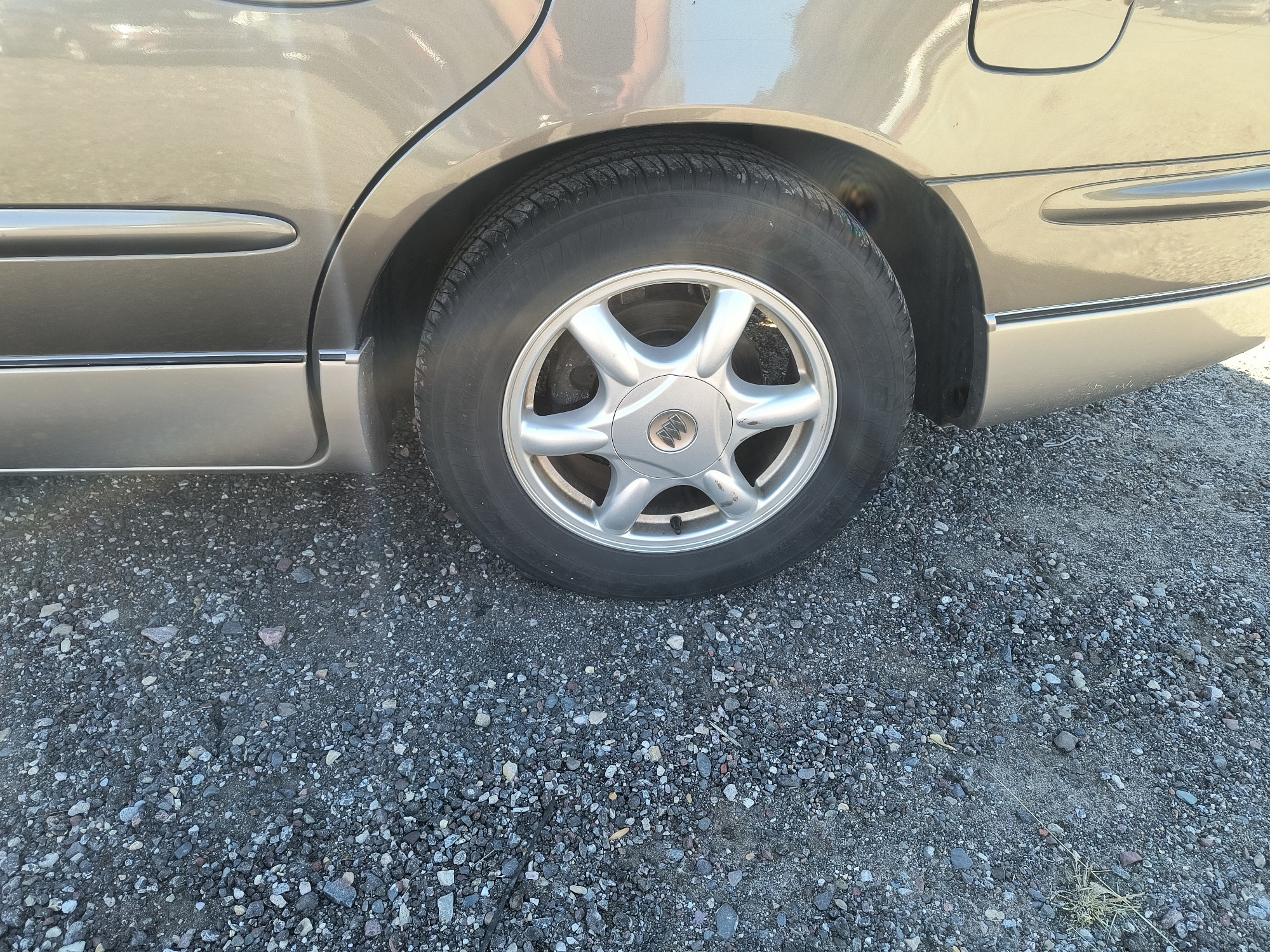 2003 buick regal ls with 94576 miles for sale near Elk River, Minnesota 106776_13_rear_drv_wheel.jpg