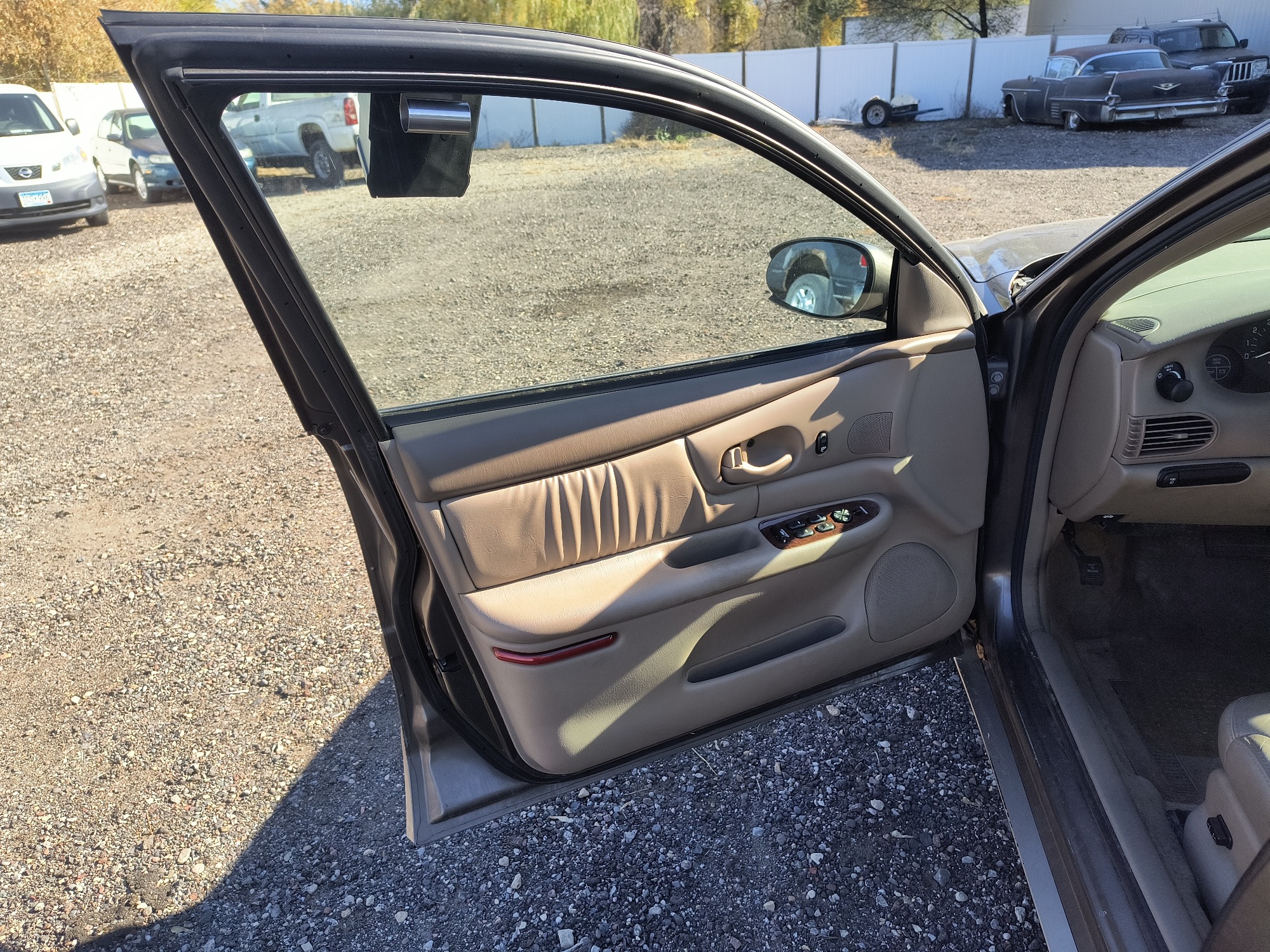 2003 buick regal ls with 94576 miles for sale near Elk River, Minnesota 106776_23_driver_door_panel.jpg