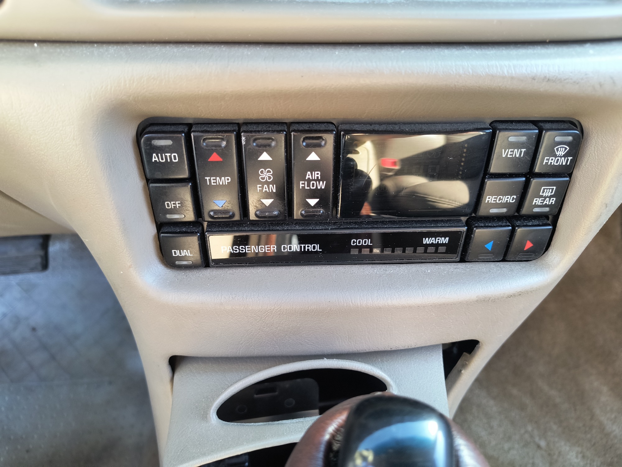 2003 buick regal ls with 94576 miles for sale near Elk River, Minnesota 106776_40_climate_control.jpg