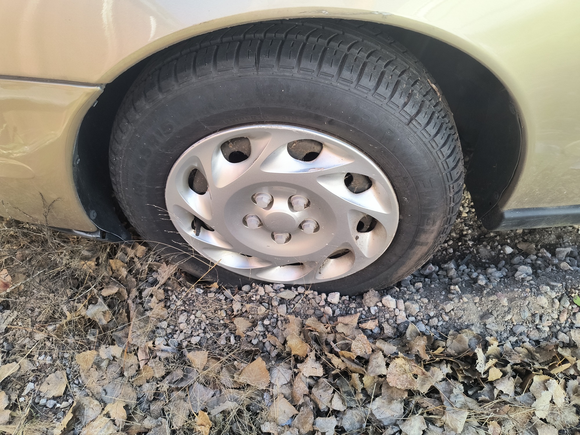 2001 saturn ls ls1 for sale near Elk River, Minnesota 106778_12_drv_front_wheel.jpg