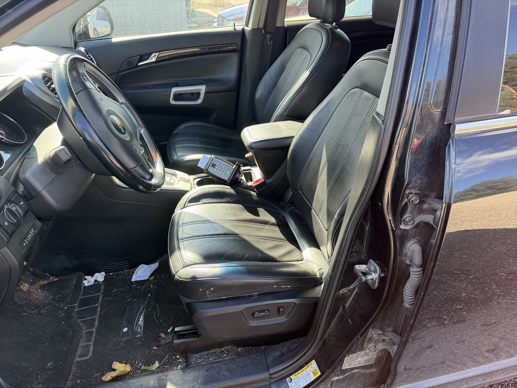 2014 chevrolet captiva-sport ltz-fwd with 136123 miles for sale near Elk River, Minnesota 106780_22_driver_seat.jpg