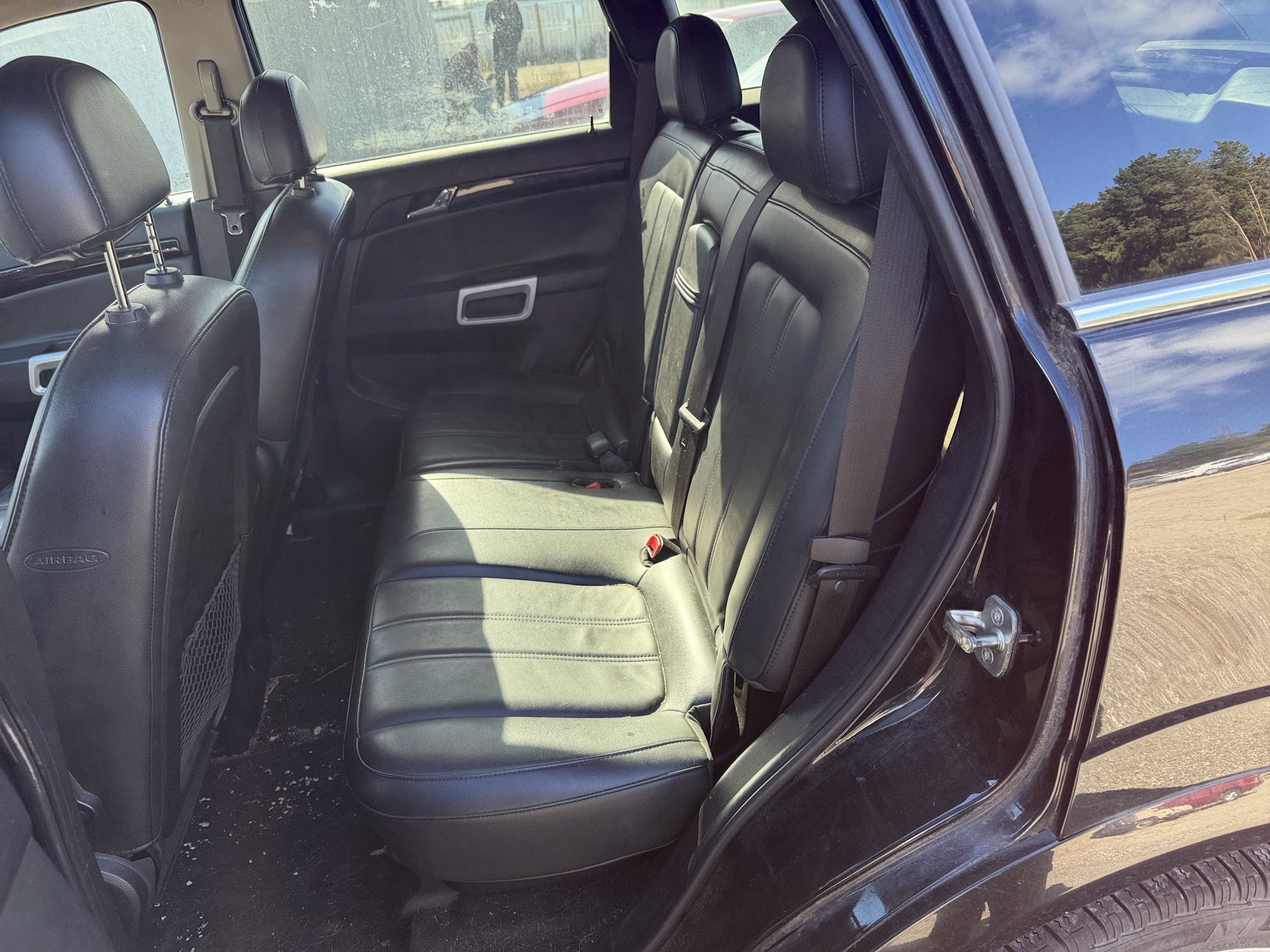 2014 chevrolet captiva-sport ltz-fwd with 136123 miles for sale near Elk River, Minnesota 106780_24_drv_rear_seat.jpg