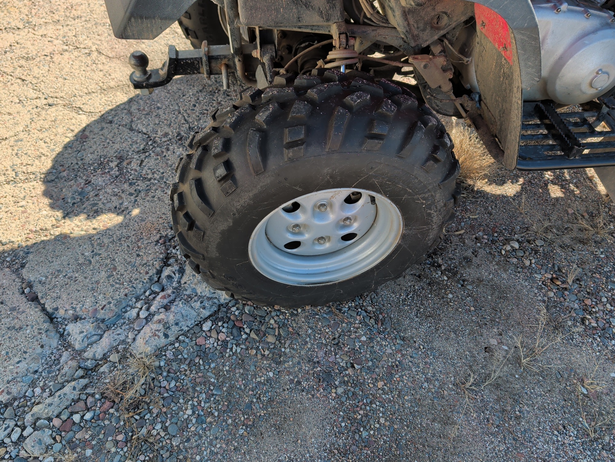 2004 arctic-cat 400-4x4 with 1294 miles for sale near Elk River, Minnesota 106781_14_rear_pass_wheel.jpg