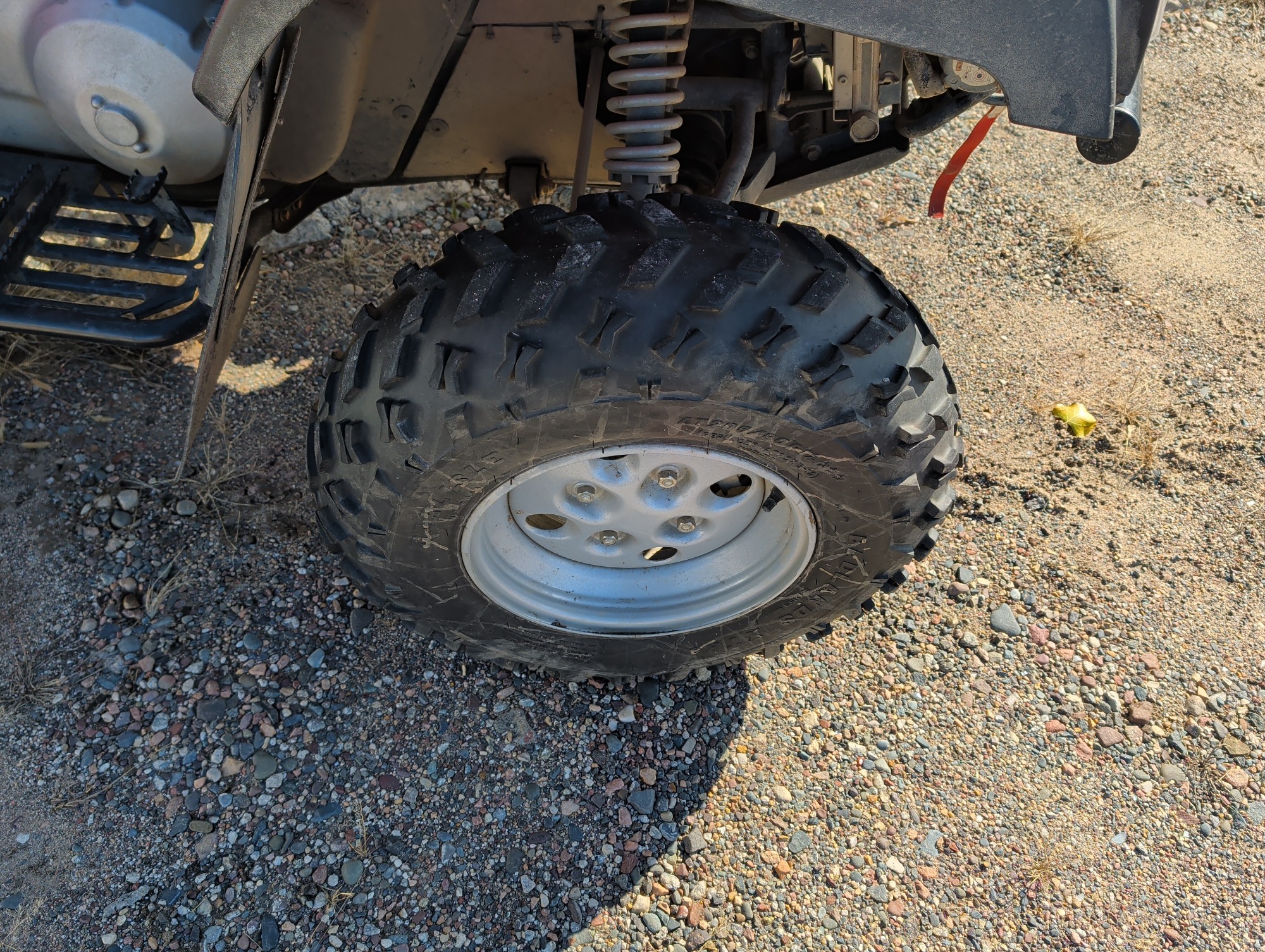 2004 arctic-cat 400-4x4 with 1294 miles for sale near Elk River, Minnesota 106781_15_front_pass_wheel.jpg