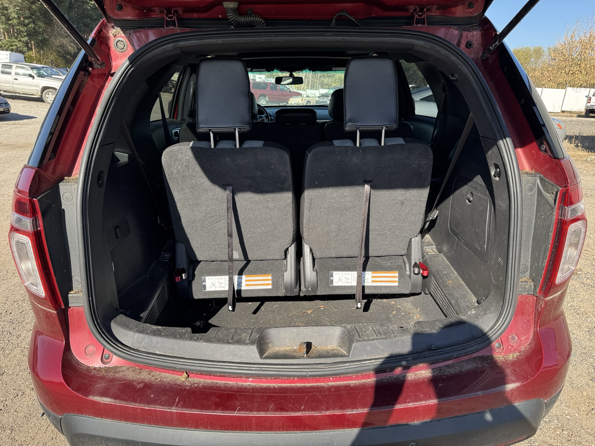 2015 ford explorer xlt-4wd with 246693 miles for sale near Elk River, Minnesota 106782_26_trunk.jpg