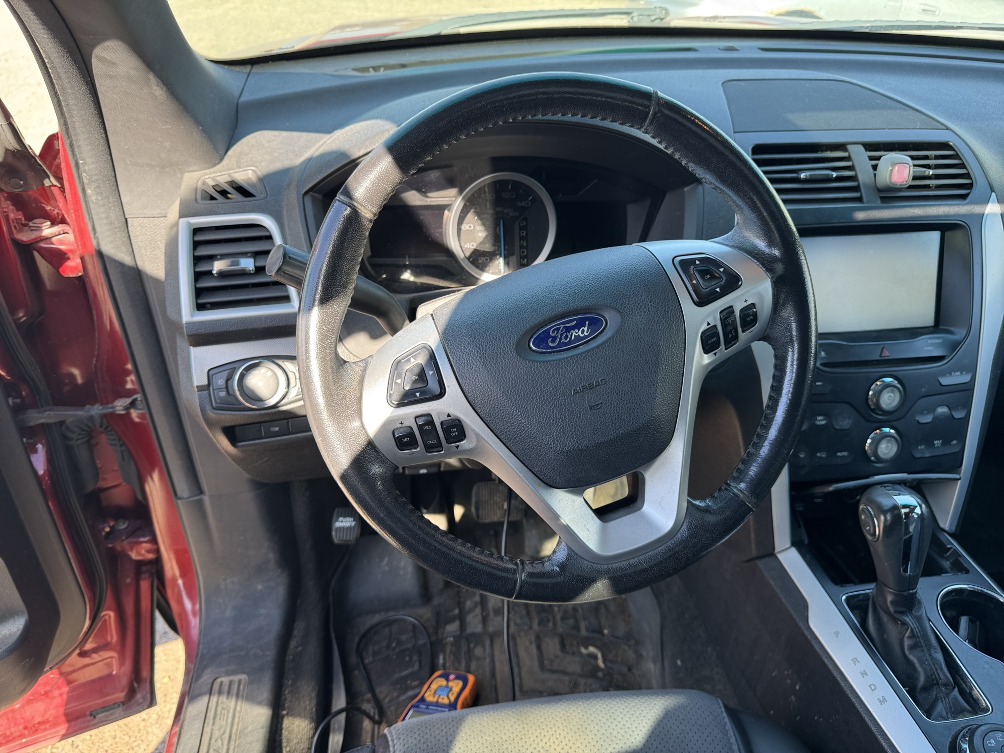 2015 ford explorer xlt-4wd with 246693 miles for sale near Elk River, Minnesota 106782_36_steering_wheel.jpg