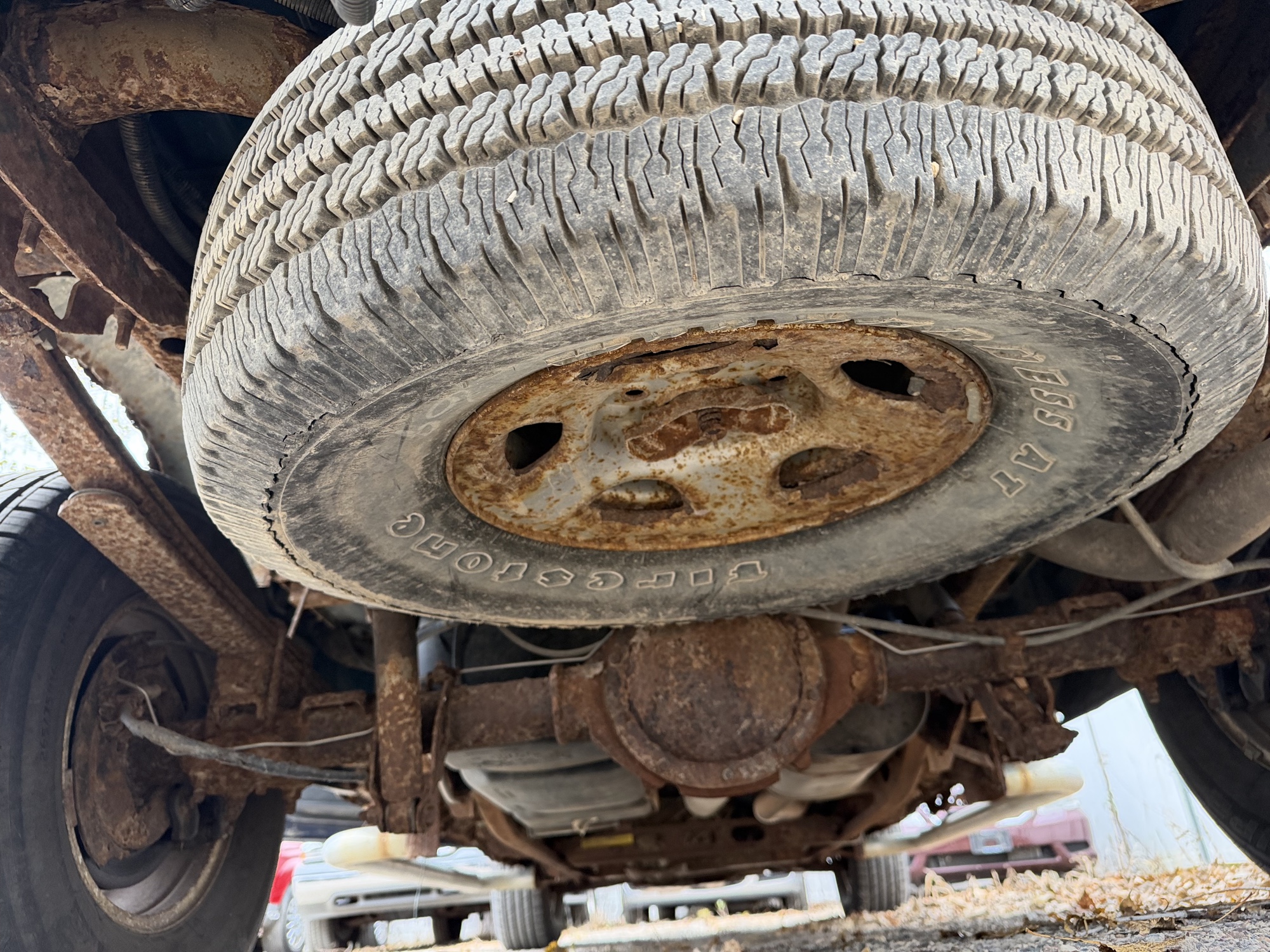 2001 chevrolet silverado-1500 ext.-cab-short-bed-4wd with 199070 miles for sale near Elk River, Minnesota 106784_27_spare_tire.jpg