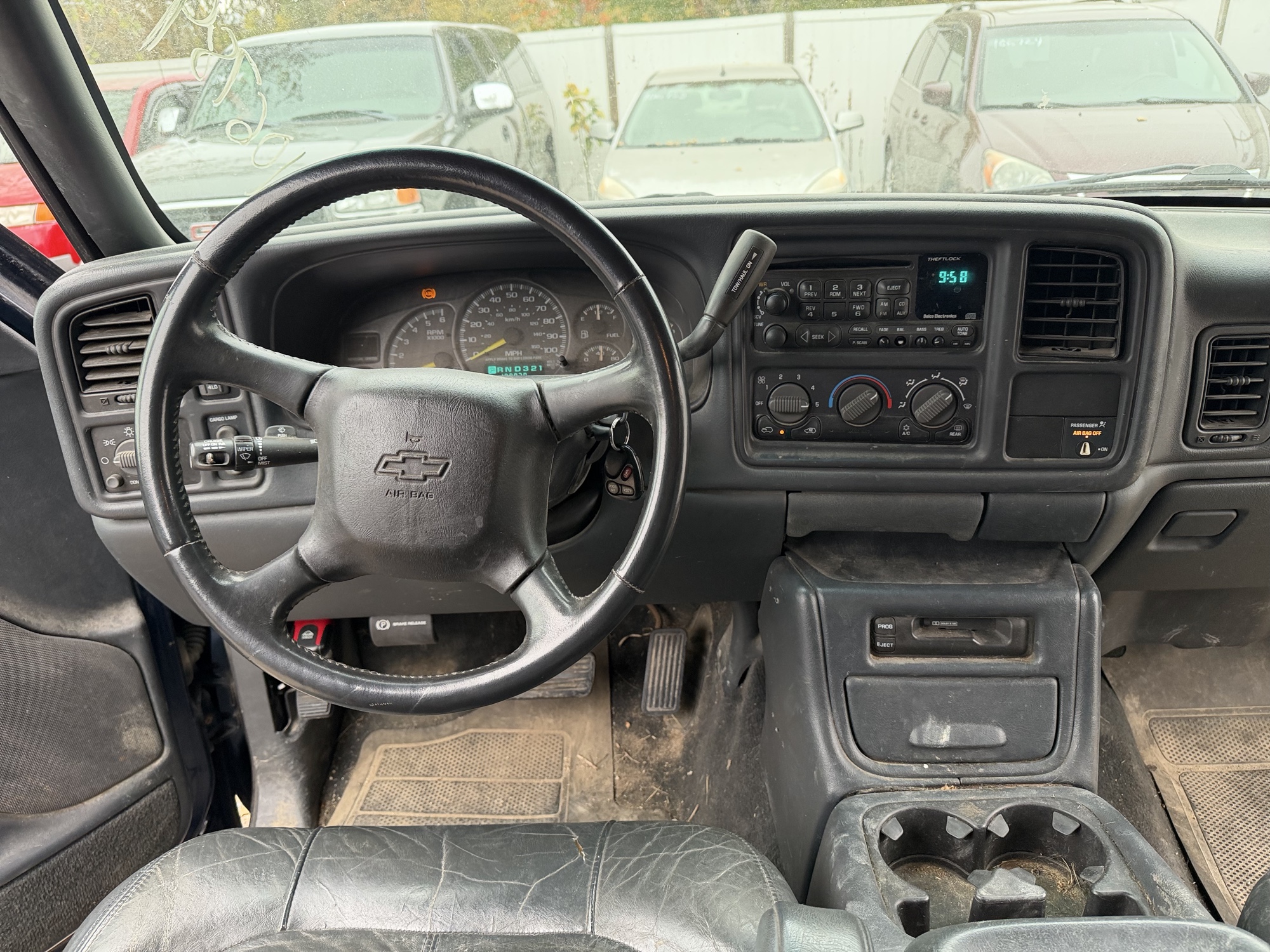 2001 chevrolet silverado-1500 ext.-cab-short-bed-4wd with 199070 miles for sale near Elk River, Minnesota 106784_33_dash_from_driver.jpg