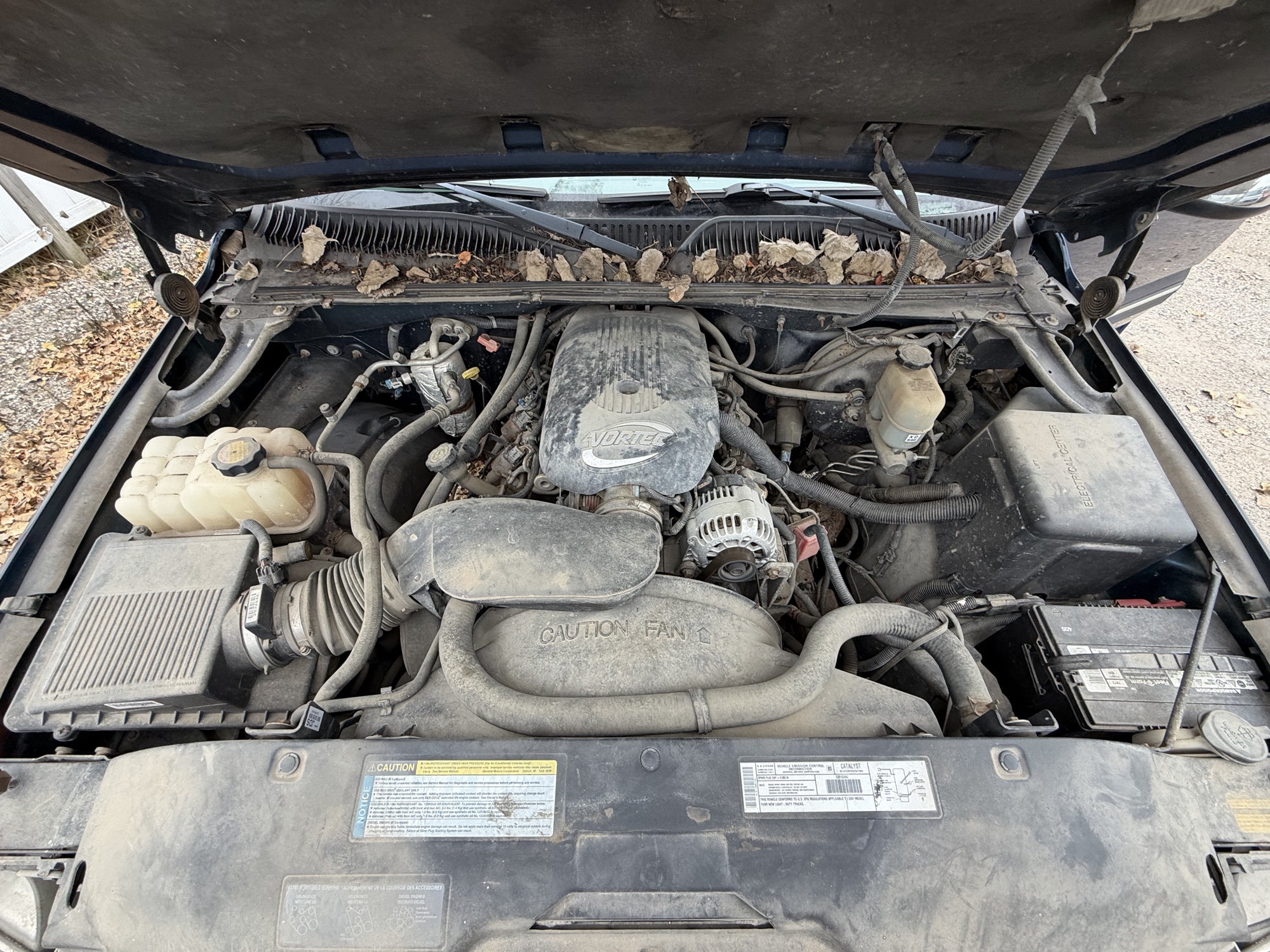 2001 chevrolet silverado-1500 ext.-cab-short-bed-4wd with 199070 miles for sale near Elk River, Minnesota 106784_49_engine_bay.jpg