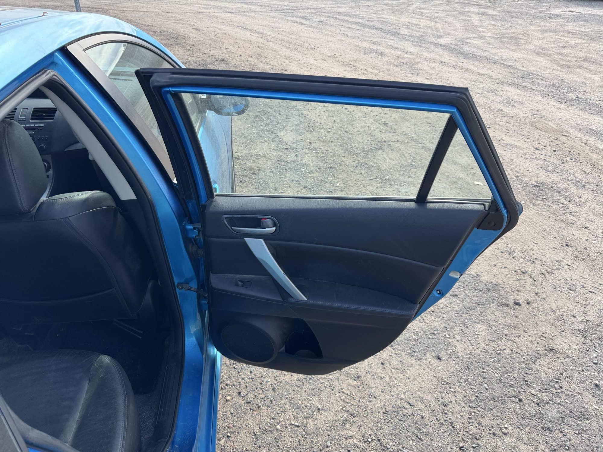 2010 mazda mazda3 s-grand-touring-5-door with 223659 miles for sale near Elk River, Minnesota 106785_30_pass_rear_door_panel.jpg