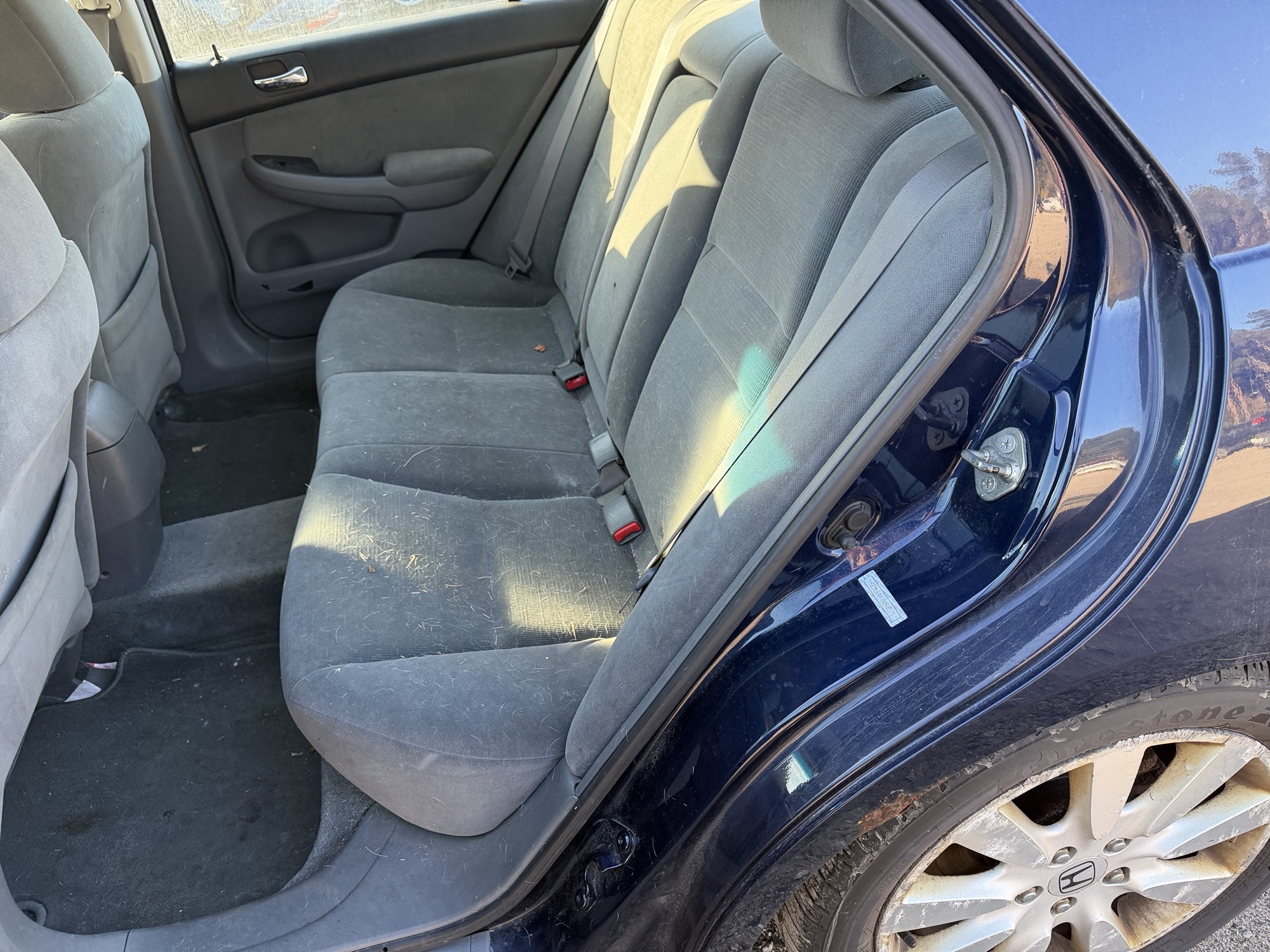2007 honda accord se with 174662 miles for sale near Elk River, Minnesota 106786_24_drv_rear_seat.jpg