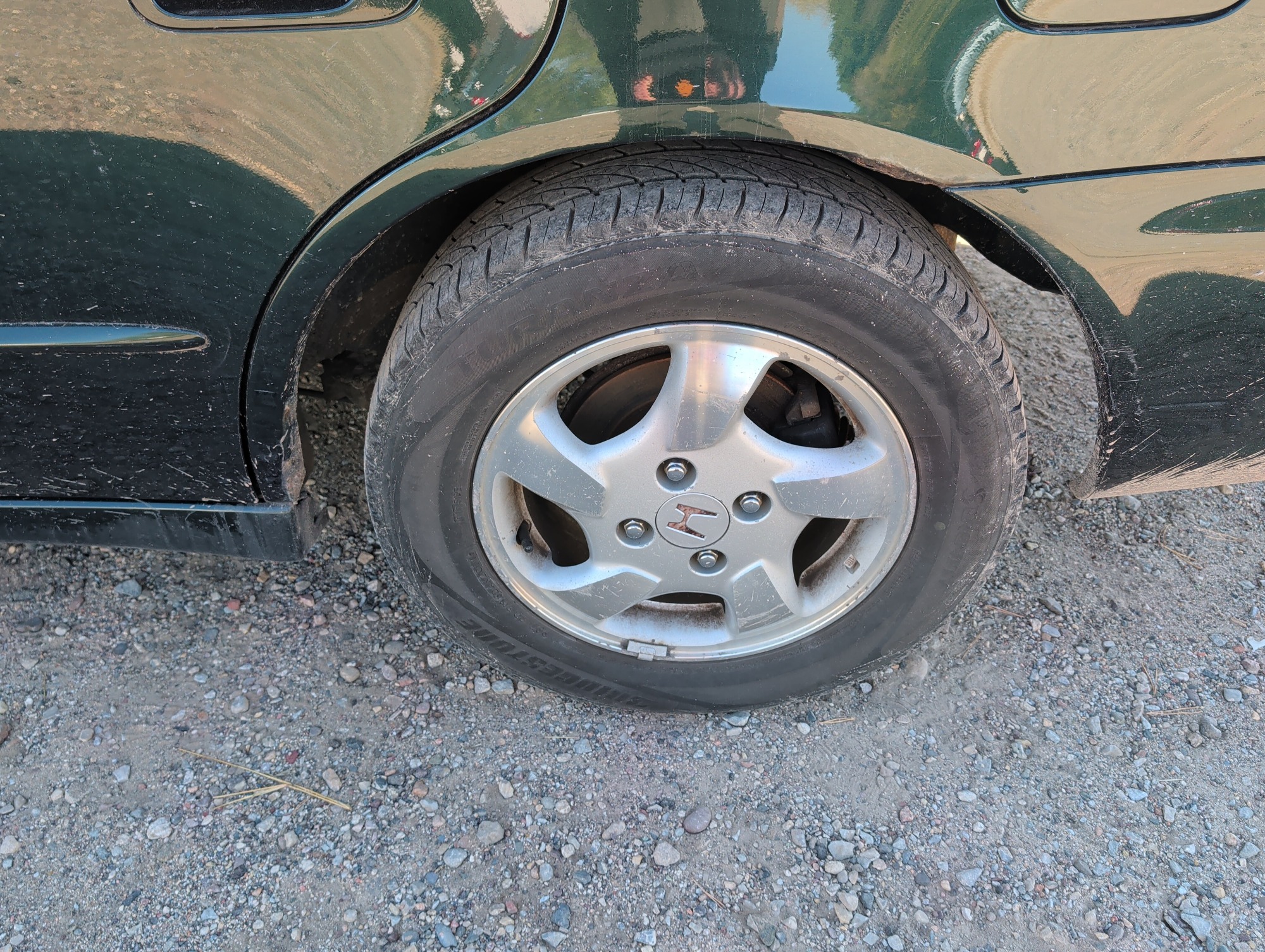 2000 honda accord ex-sedan with 135556 miles for sale near Elk River, Minnesota 106787_13_rear_drv_wheel.jpg