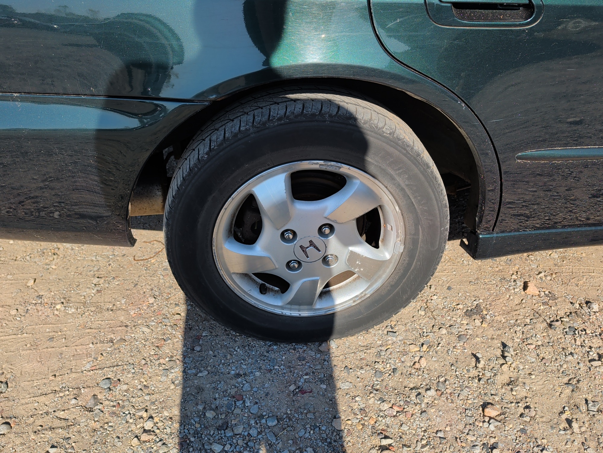 2000 honda accord ex-sedan with 135556 miles for sale near Elk River, Minnesota 106787_14_rear_pass_wheel.jpg