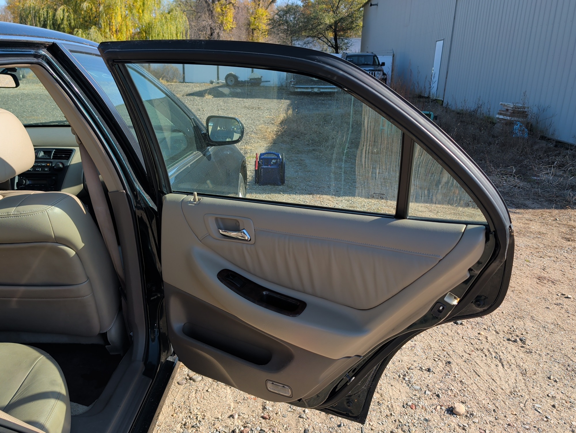 2000 honda accord ex-sedan with 135556 miles for sale near Elk River, Minnesota 106787_30_pass_rear_door_panel.jpg