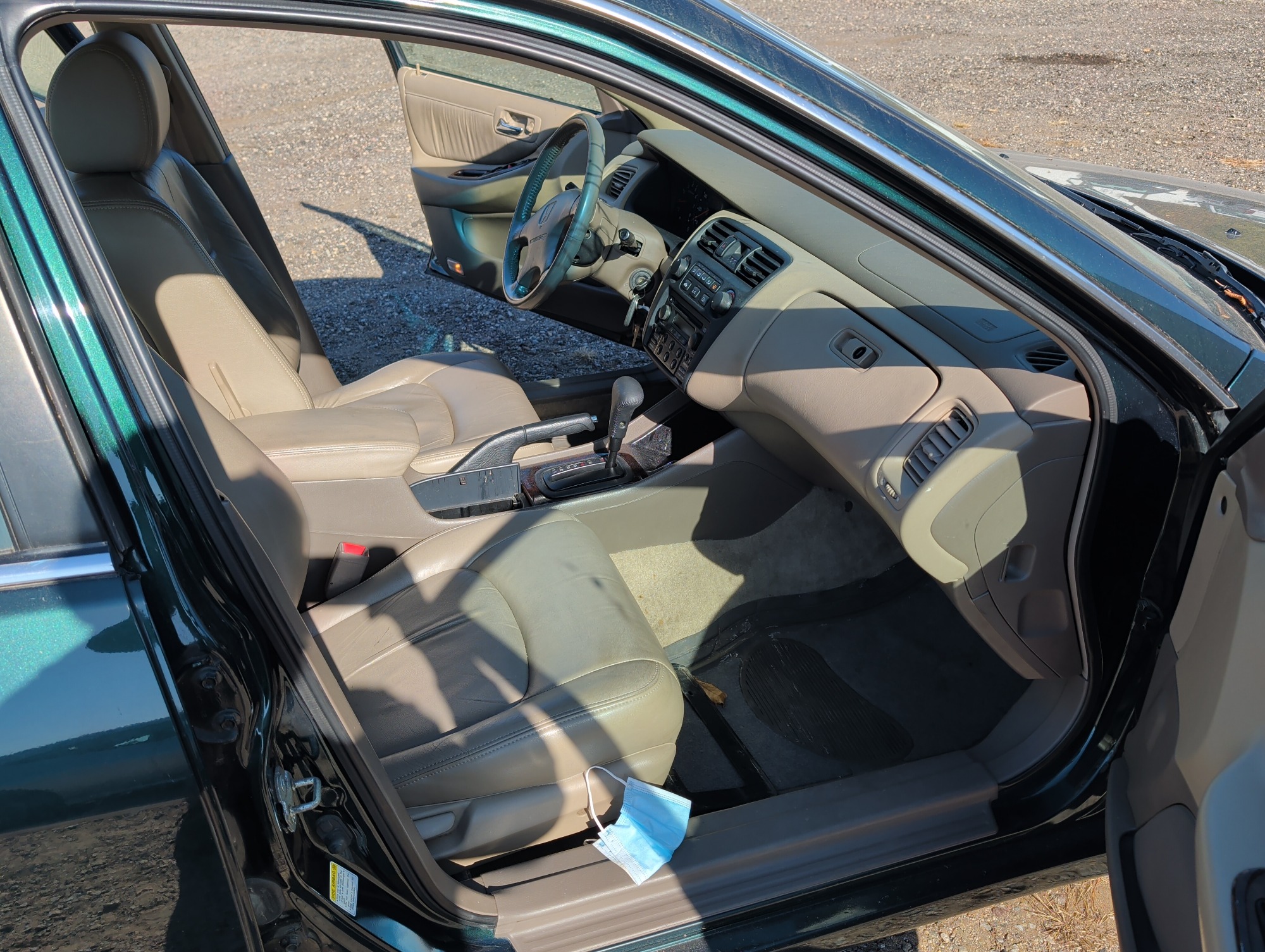 2000 honda accord ex-sedan with 135556 miles for sale near Elk River, Minnesota 106787_31_passenger_seat.jpg